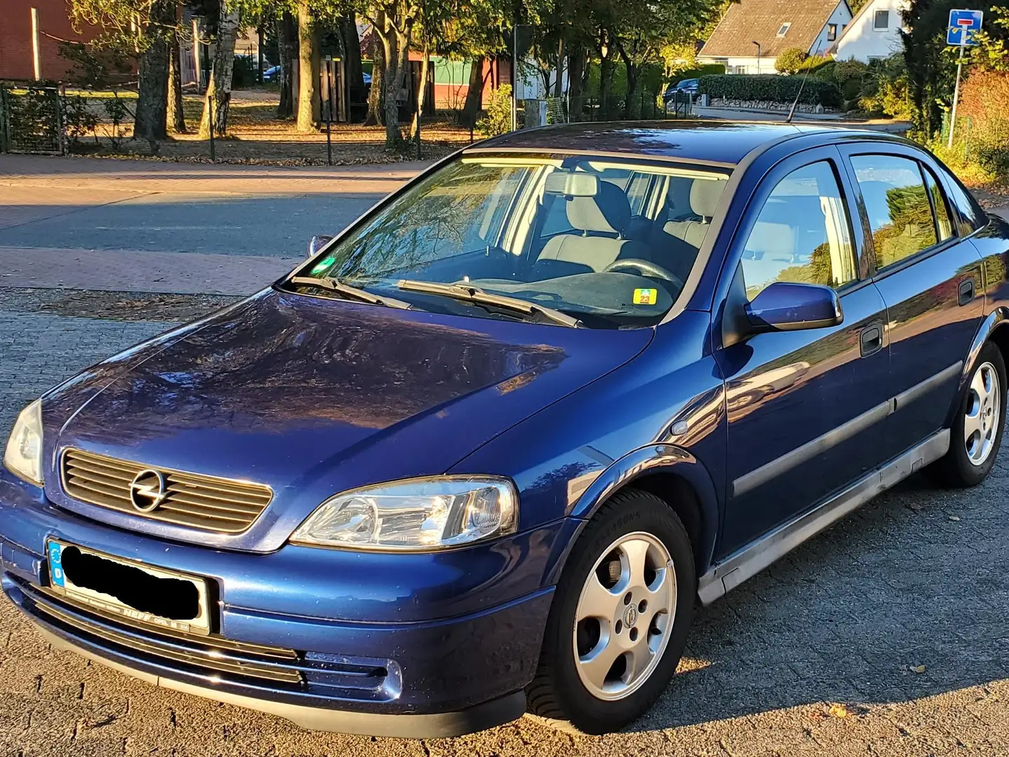 Opel Astra Astra 1.6 Comfort Blau - 1