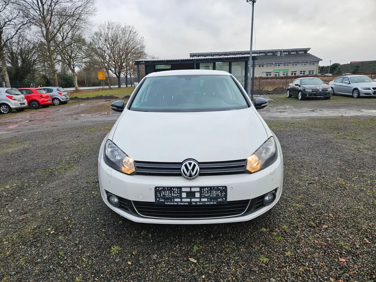 Volkswagen Golf VI Style Motor läuft Unrud Tüv 04/2024 Weiß - 2