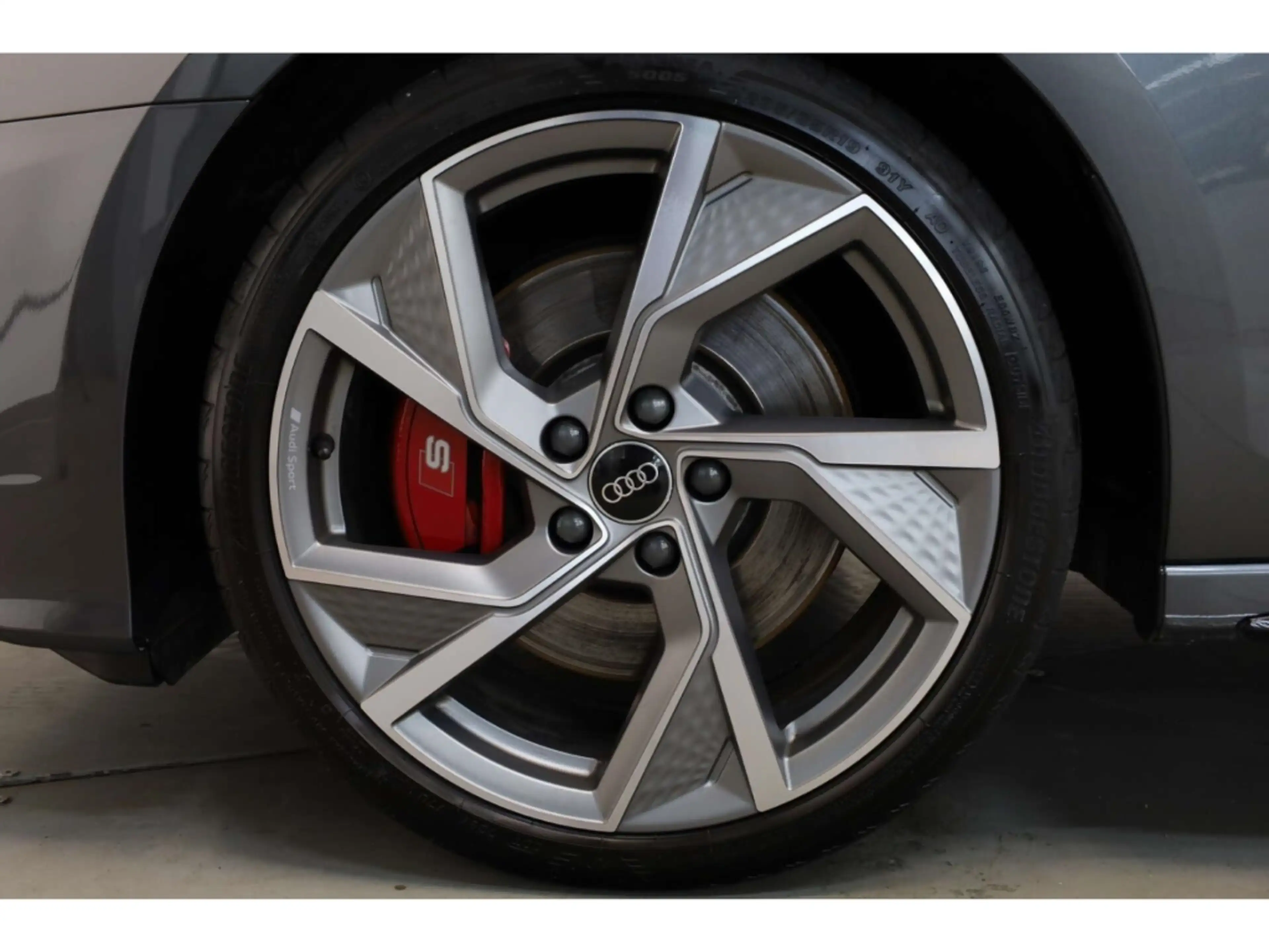 Audi S3 Limousine TFSI quattro — photo 8