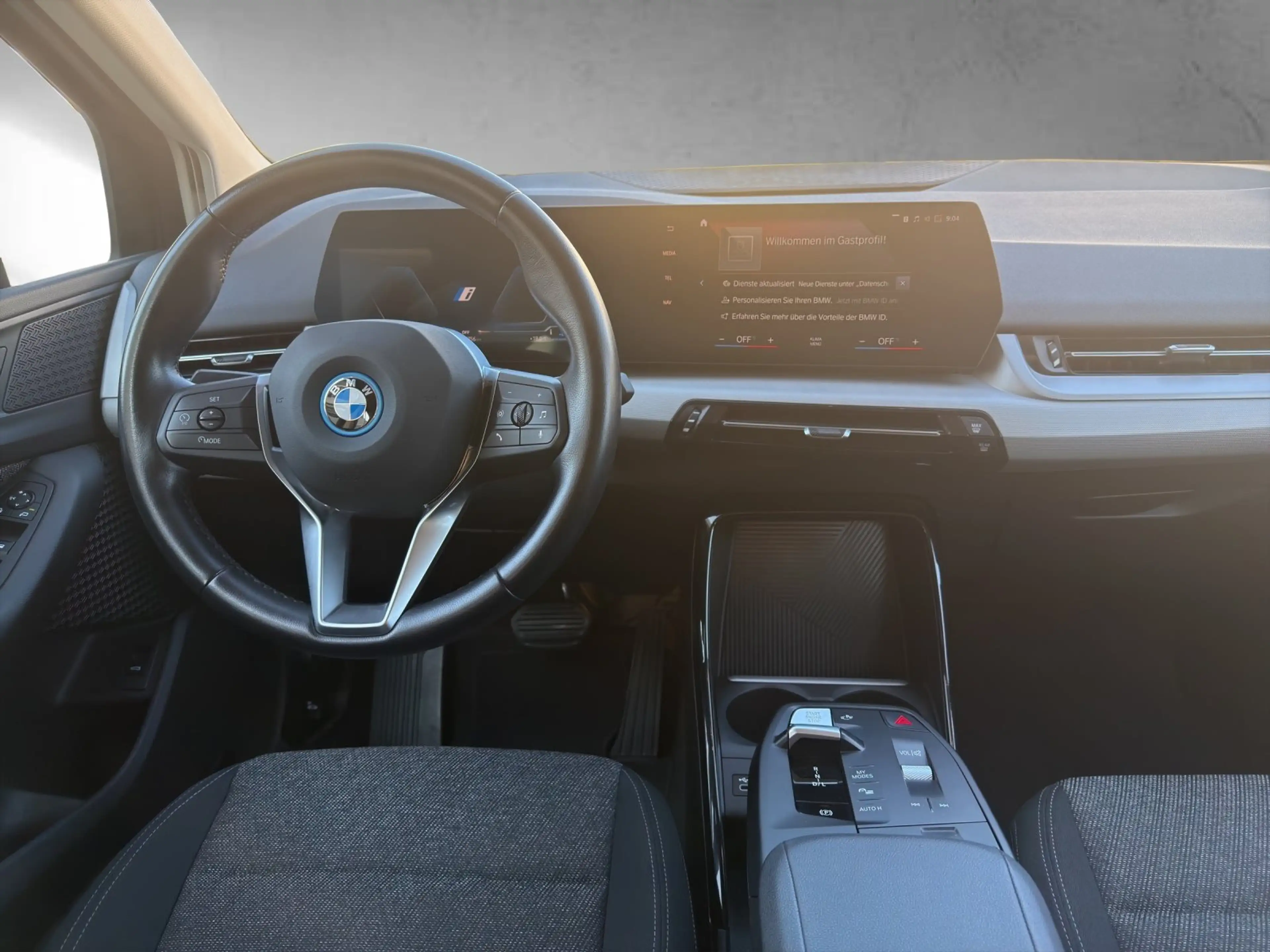 BMW 225 e xDrive Active Tourer Sitzhzg RFK Standhzg Reifen — photo 15