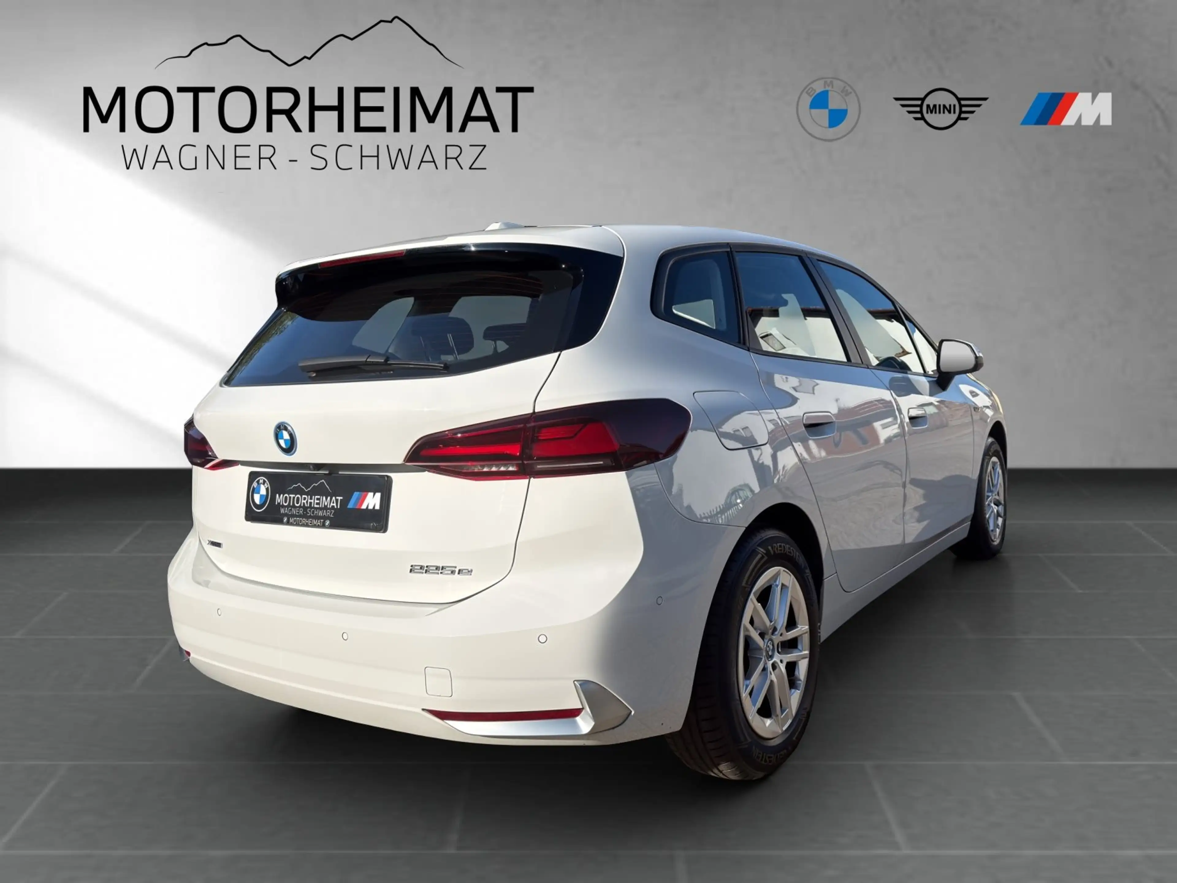BMW 225 e xDrive Active Tourer Sitzhzg RFK Standhzg Reifen — photo 8