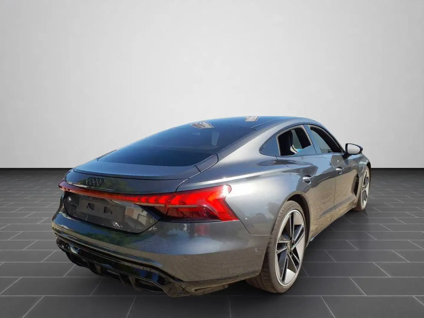 Audi e-tron GT 350 kW B&O ADAPTIVE AIR LASER Grau - 2