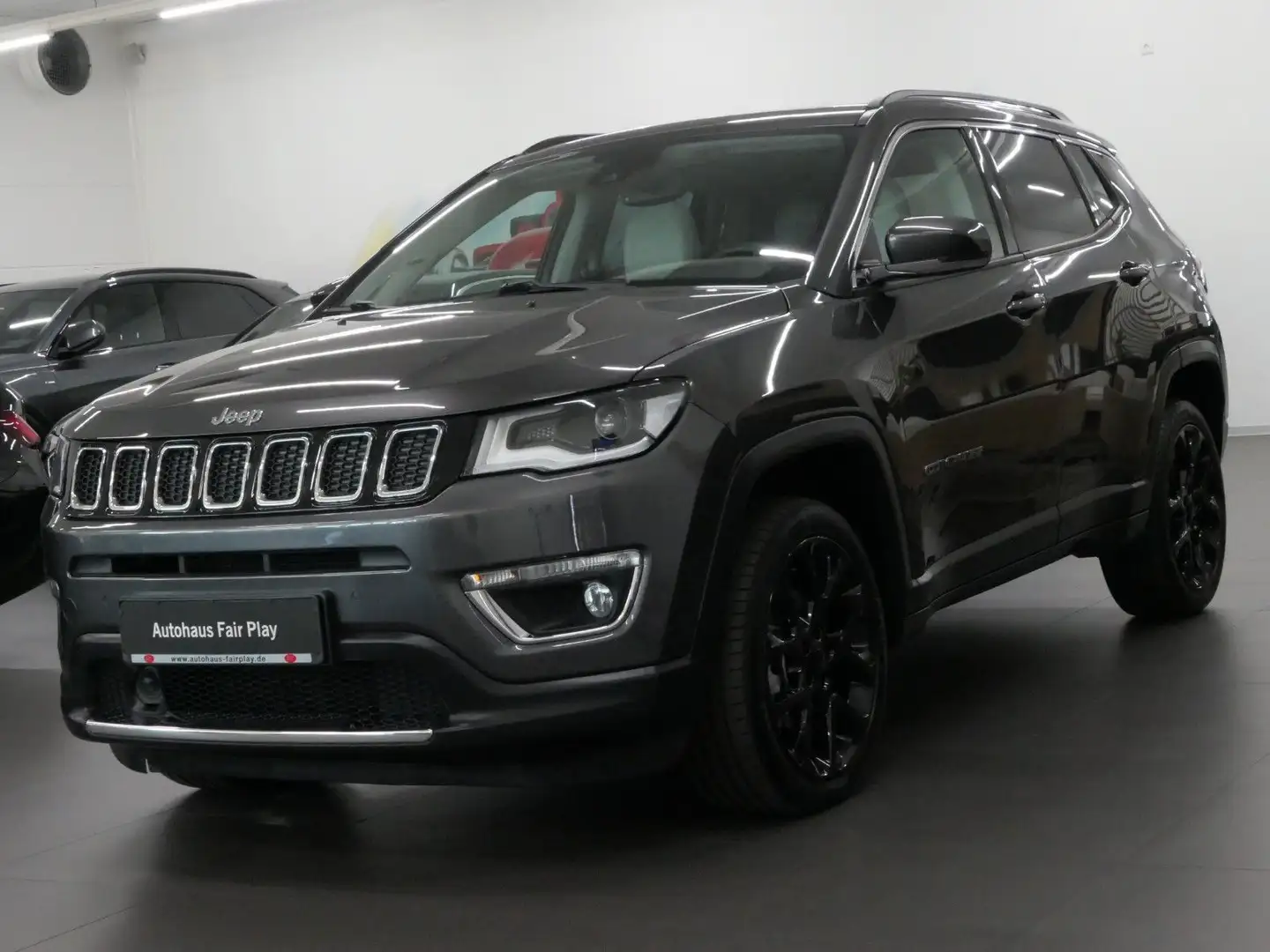 Jeep Compass Limited 4WD BEATS/PANO/LEDER/AHK/U-FREI! Grau - 1