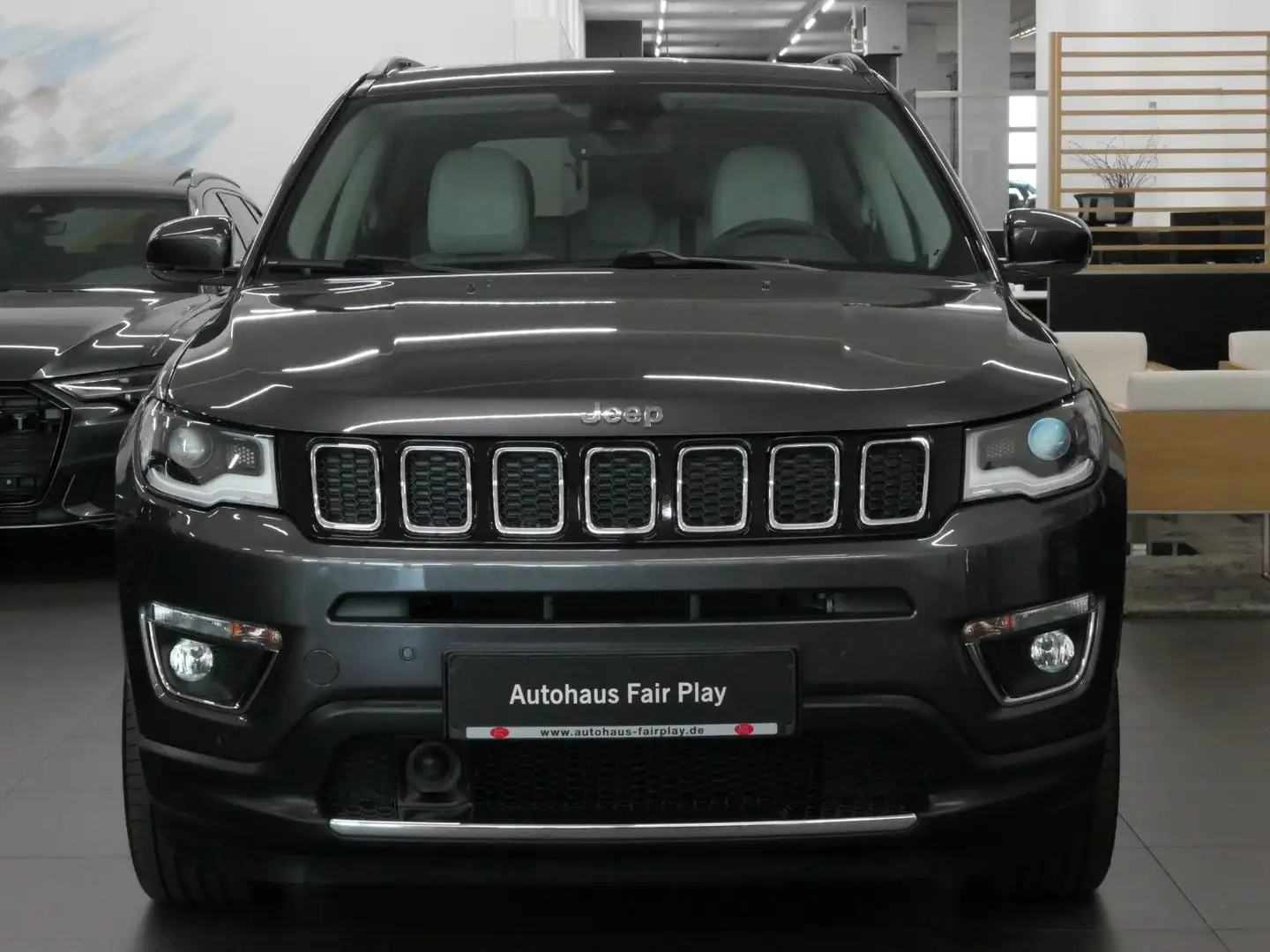 Jeep Compass Limited 4WD BEATS/PANO/LEDER/AHK/U-FREI! Grau - 2