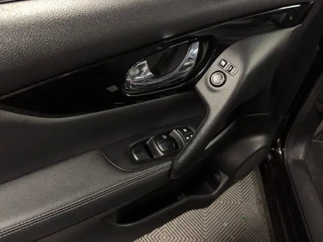Nissan Qashqai view 8
