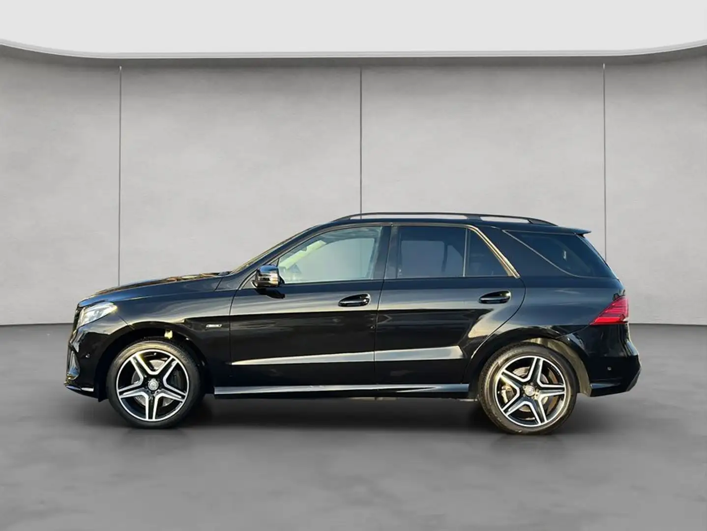 Mercedes-Benz GLE 450 GLE Noir - 2