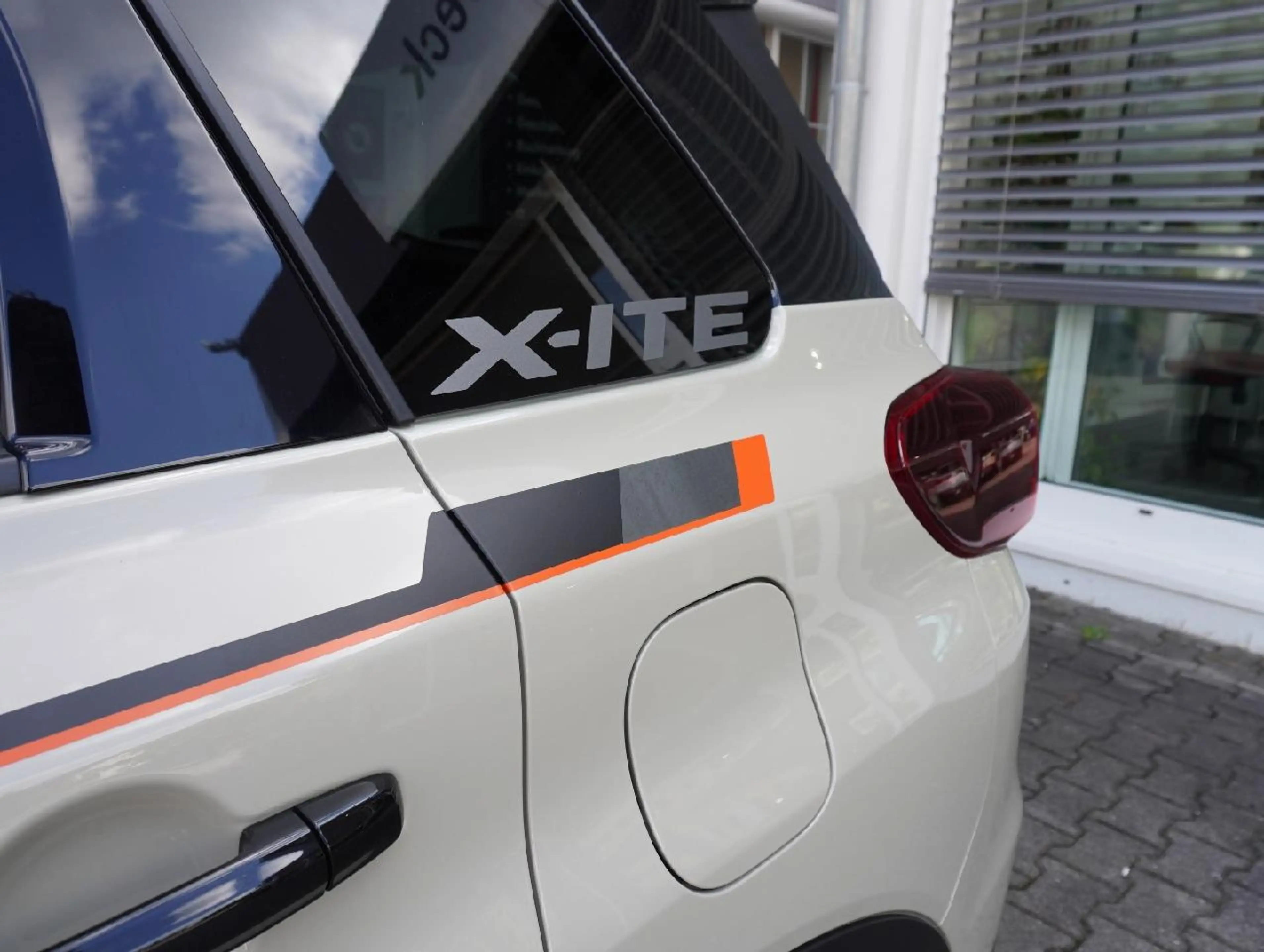 Suzuki Vitara 1.4 Mild-Hybrid Comfort+ 4x4 / Tageszulassung — photo 14