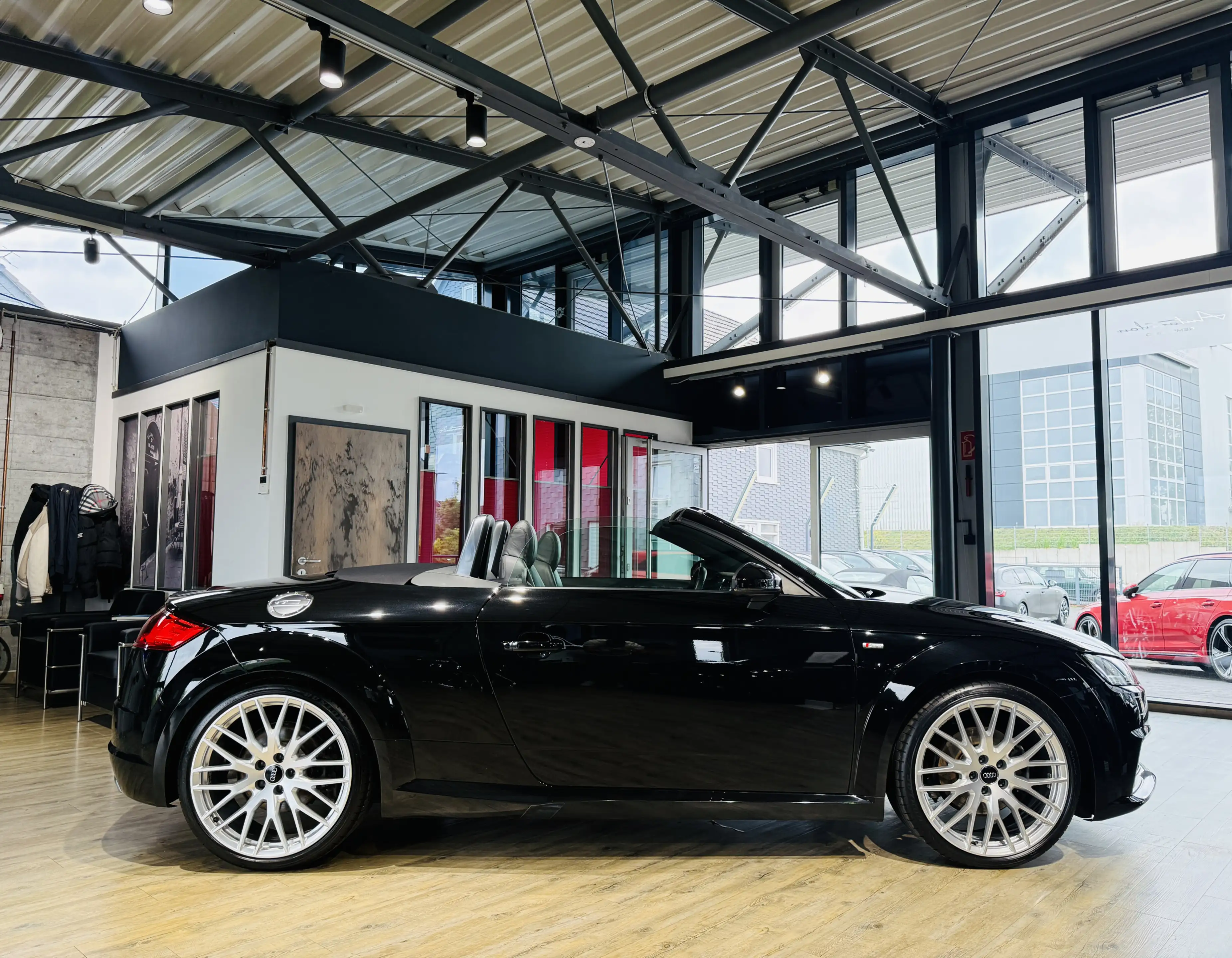Audi TT 2.0 TFSI Roadster S-Line*SCHALTER*MATRIX*B&O* — photo 12