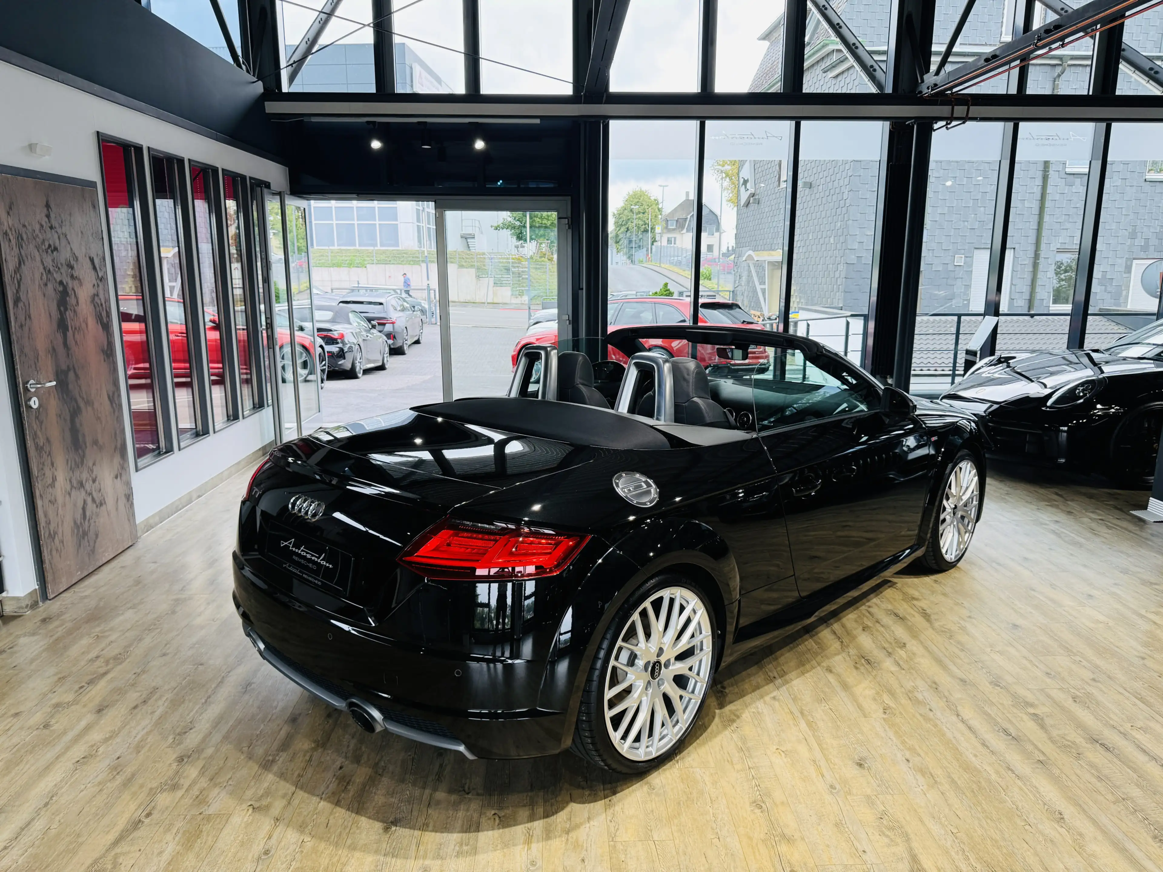 Audi TT 2.0 TFSI Roadster S-Line*SCHALTER*MATRIX*B&O* — photo 10
