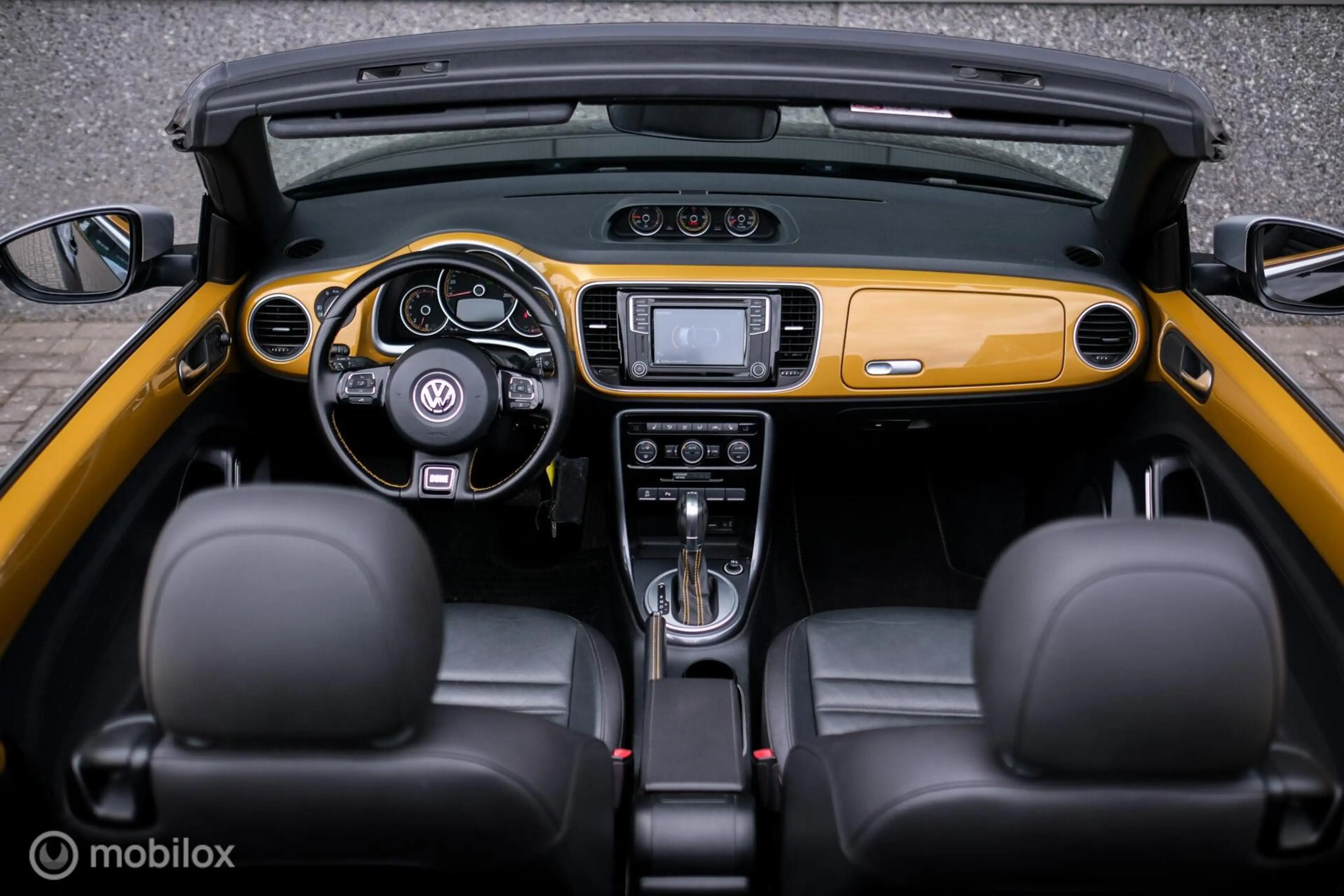 Volkswagen Beetle Cabriolet 1.4 TSI Dune | Camera | Leder | LED | Xe — photo 25