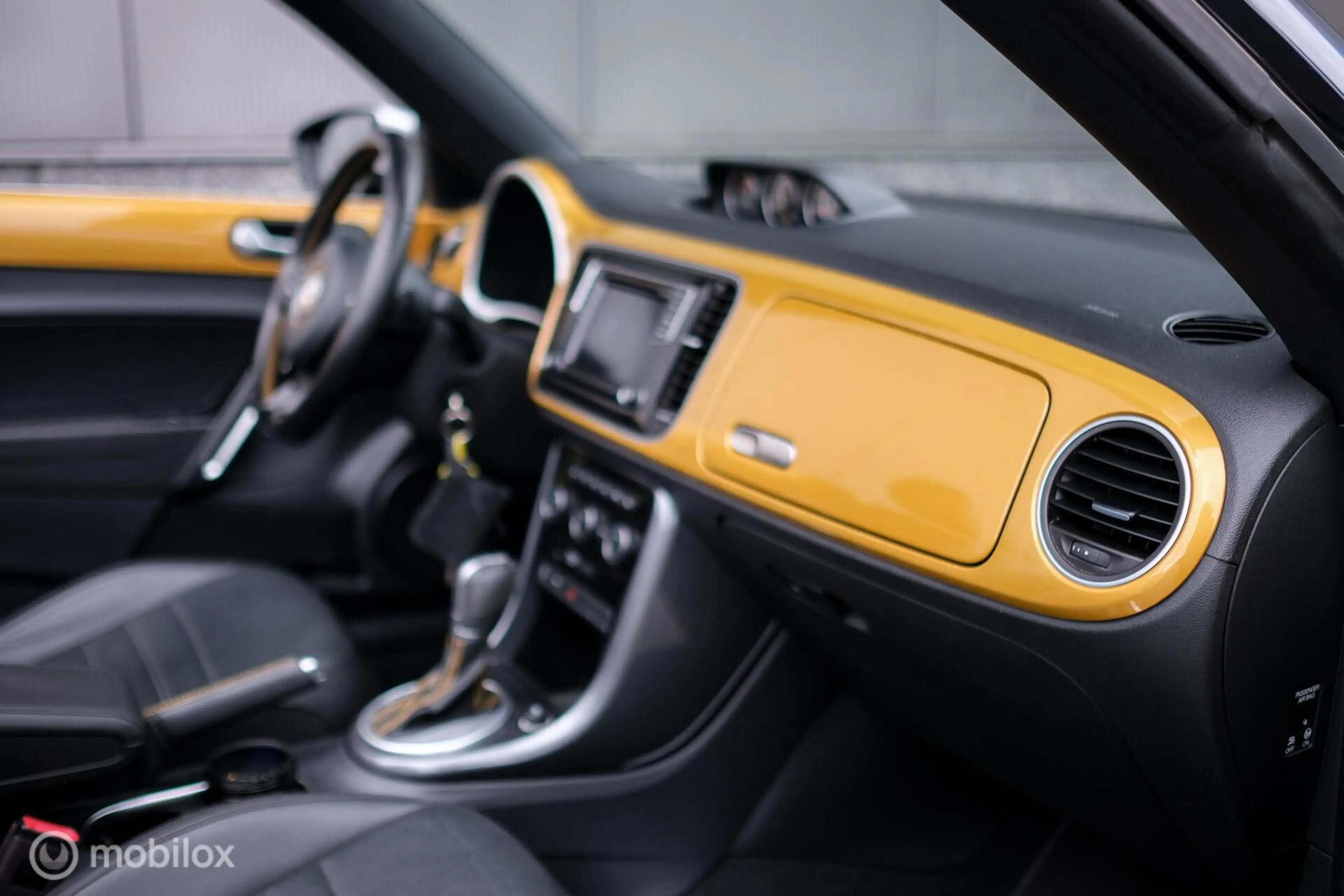 Volkswagen Beetle Cabriolet 1.4 TSI Dune | Camera | Leder | LED | Xe — photo 12