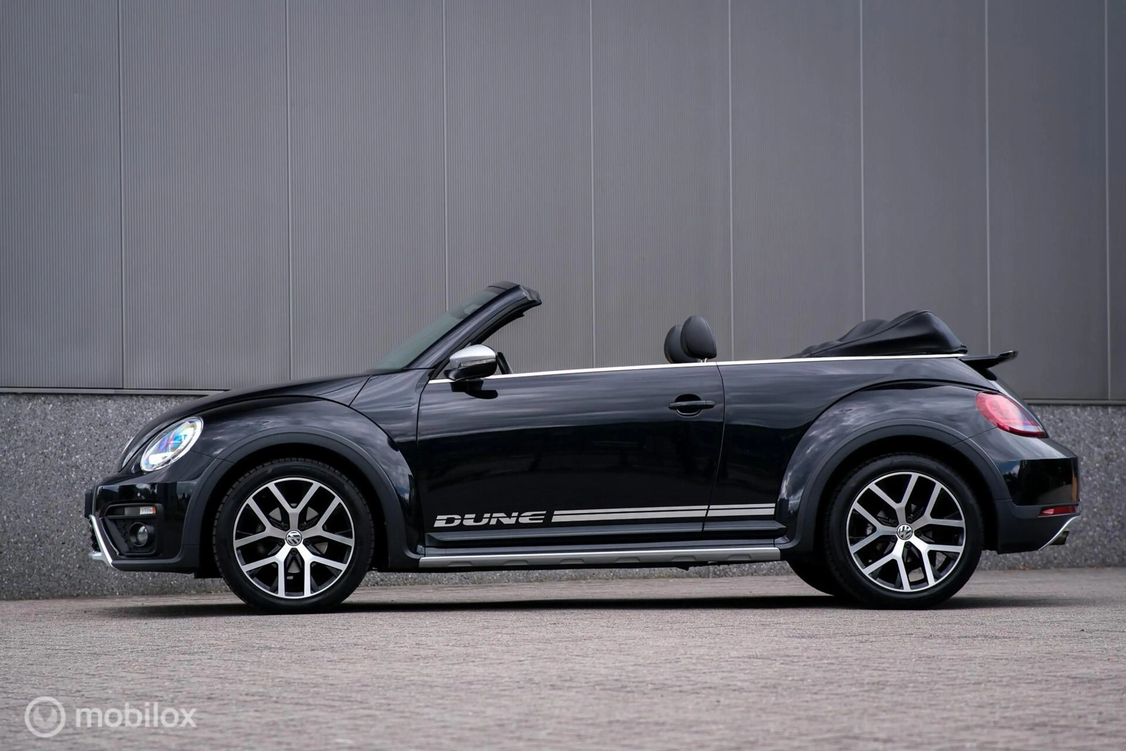 Volkswagen Beetle Cabriolet 1.4 TSI Dune | Camera | Leder | LED | Xe — photo 5