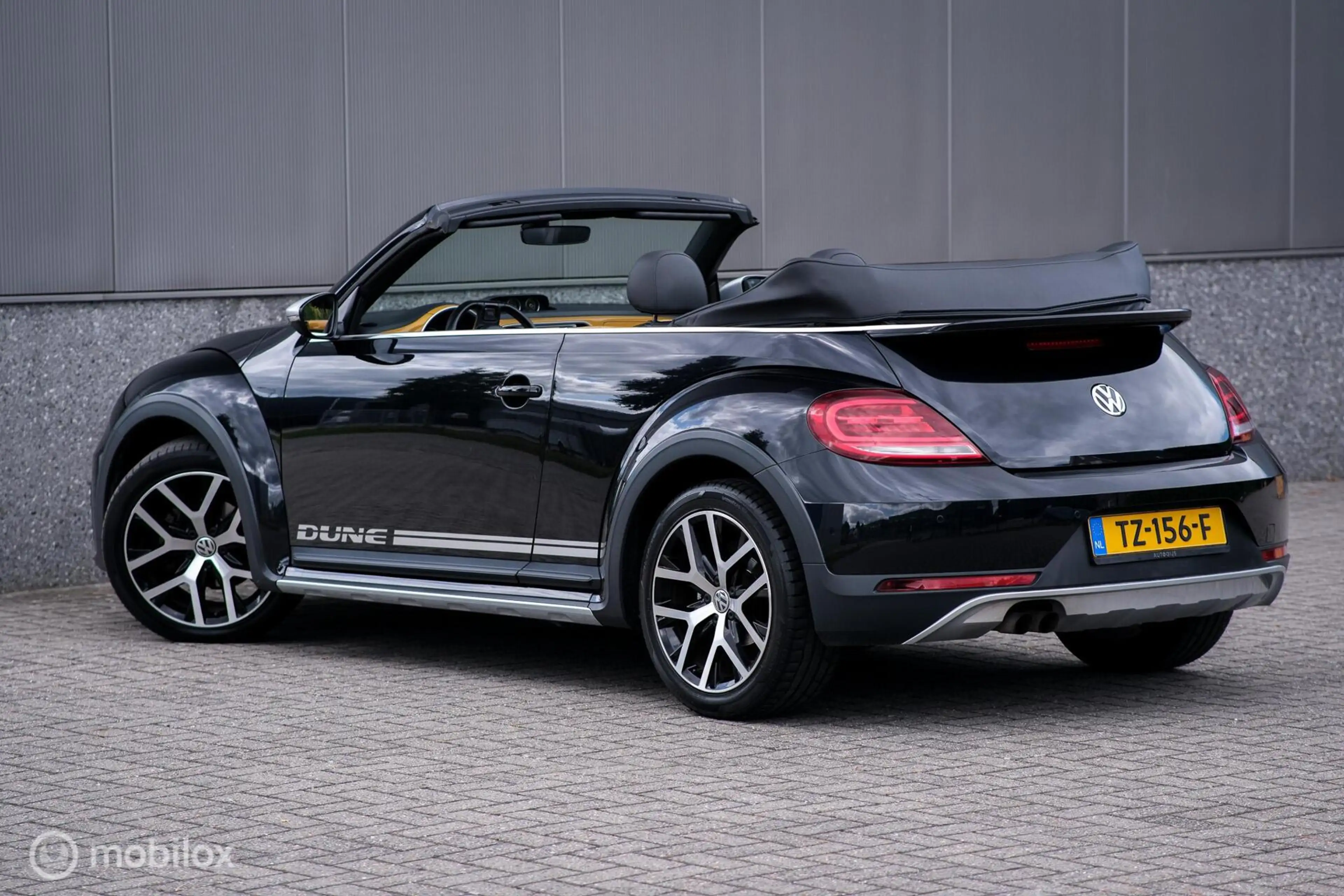 Volkswagen Beetle Cabriolet 1.4 TSI Dune | Camera | Leder | LED | Xe — photo 23