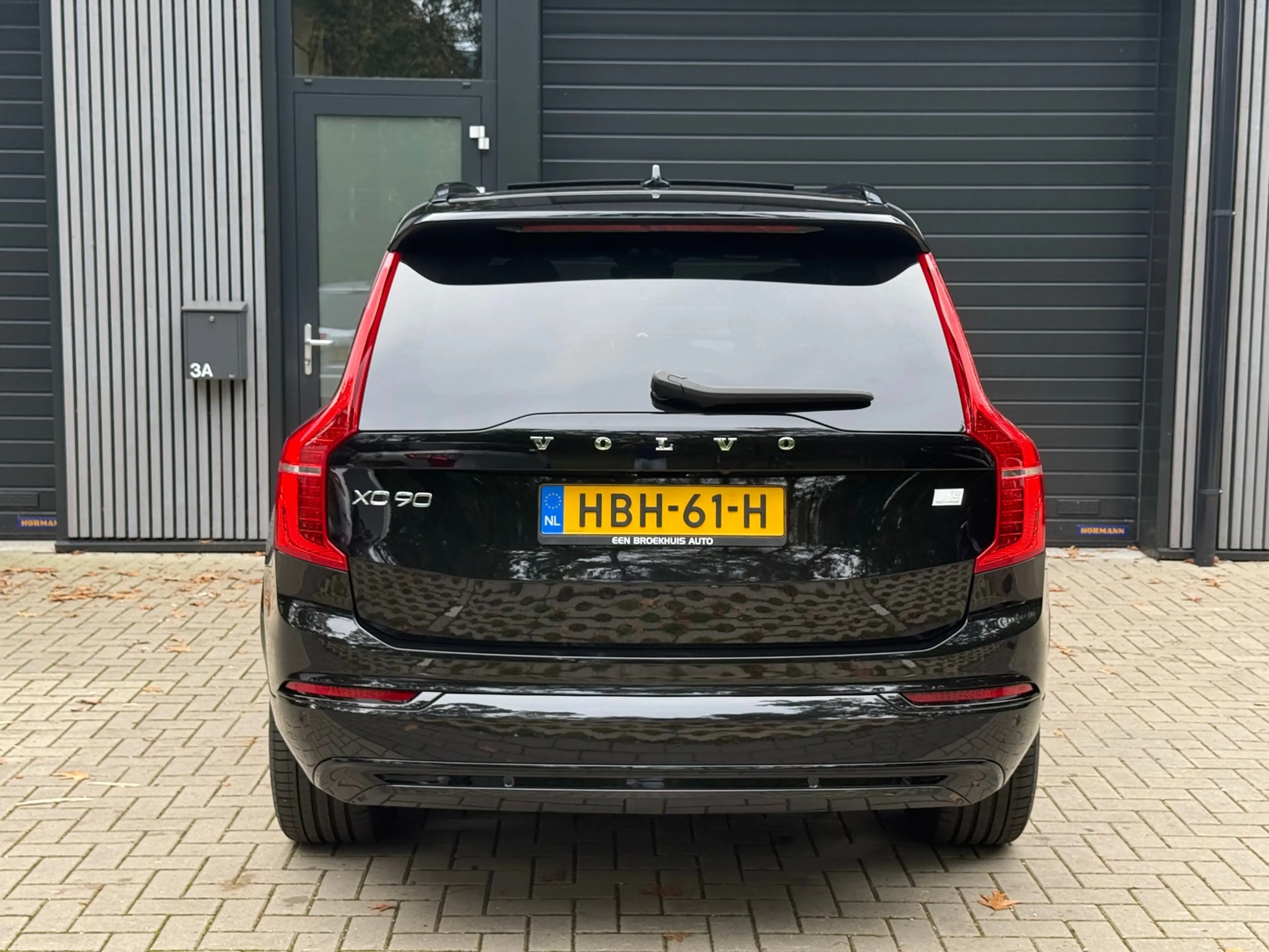 Volvo XC90 2.0 T8 Plug-in hybrid AWD Ultra Dark — photo 8