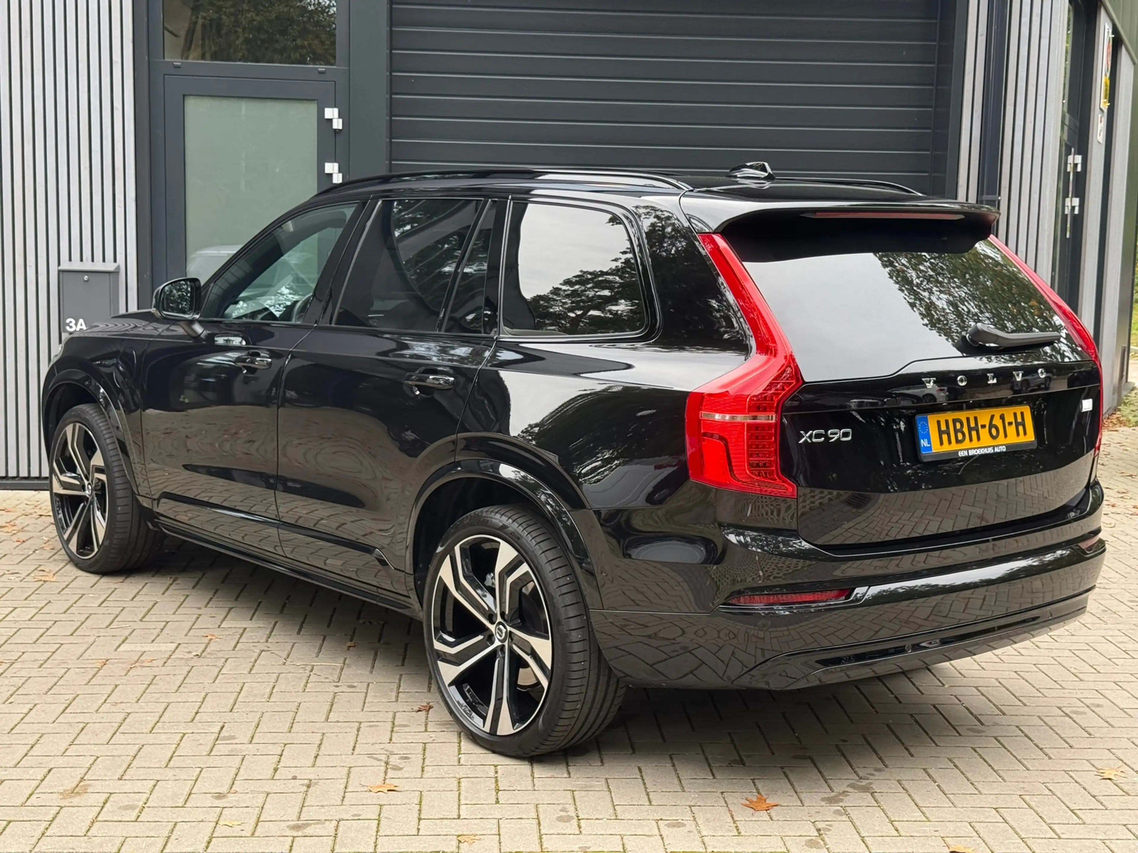 Volvo XC90 2.0 T8 Plug-in hybrid AWD Ultra Dark — photo 7
