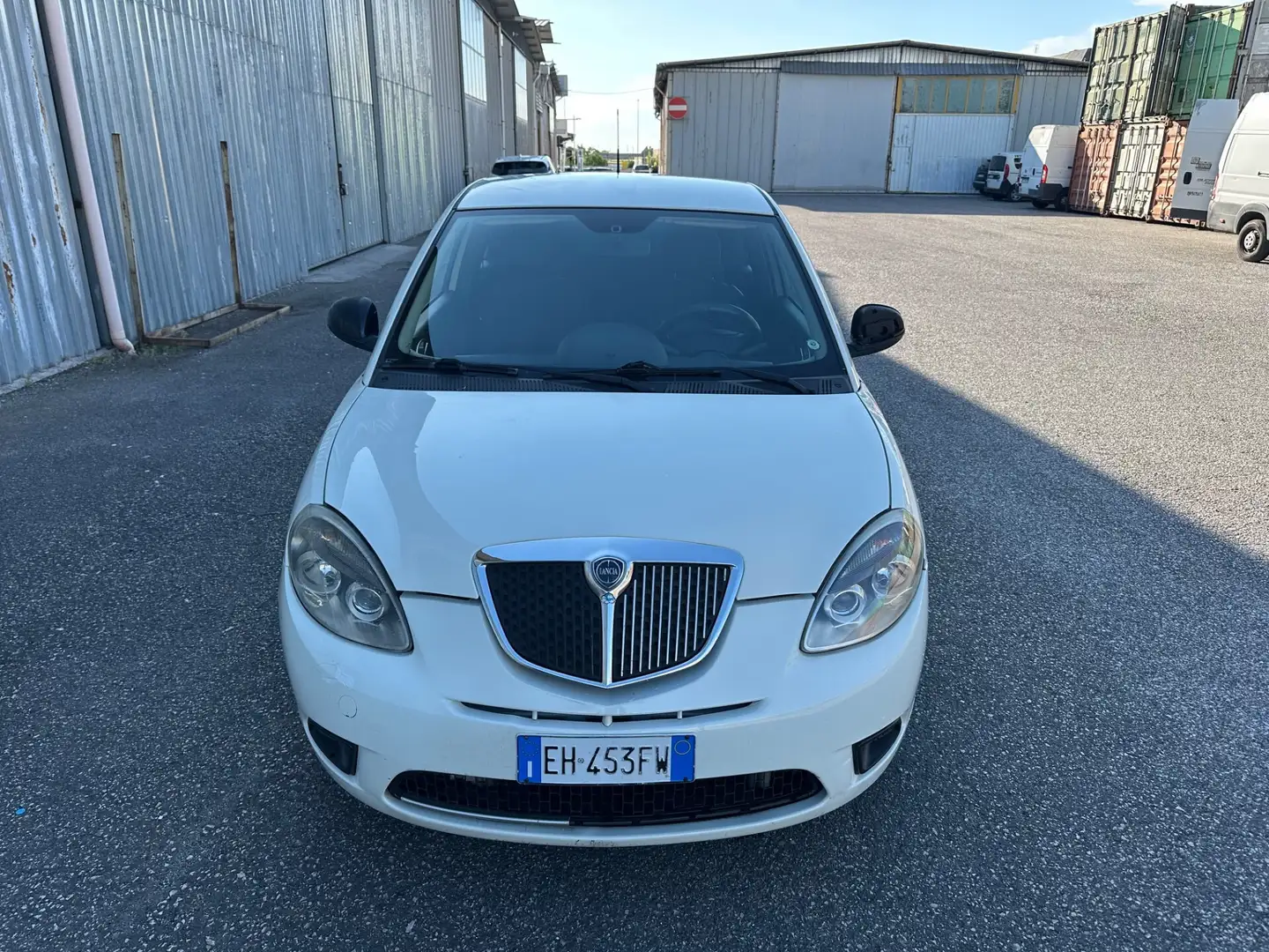 Lancia Ypsilon 1.2 69 CV 5 porte S&S Platinum GPL Bianco - 2