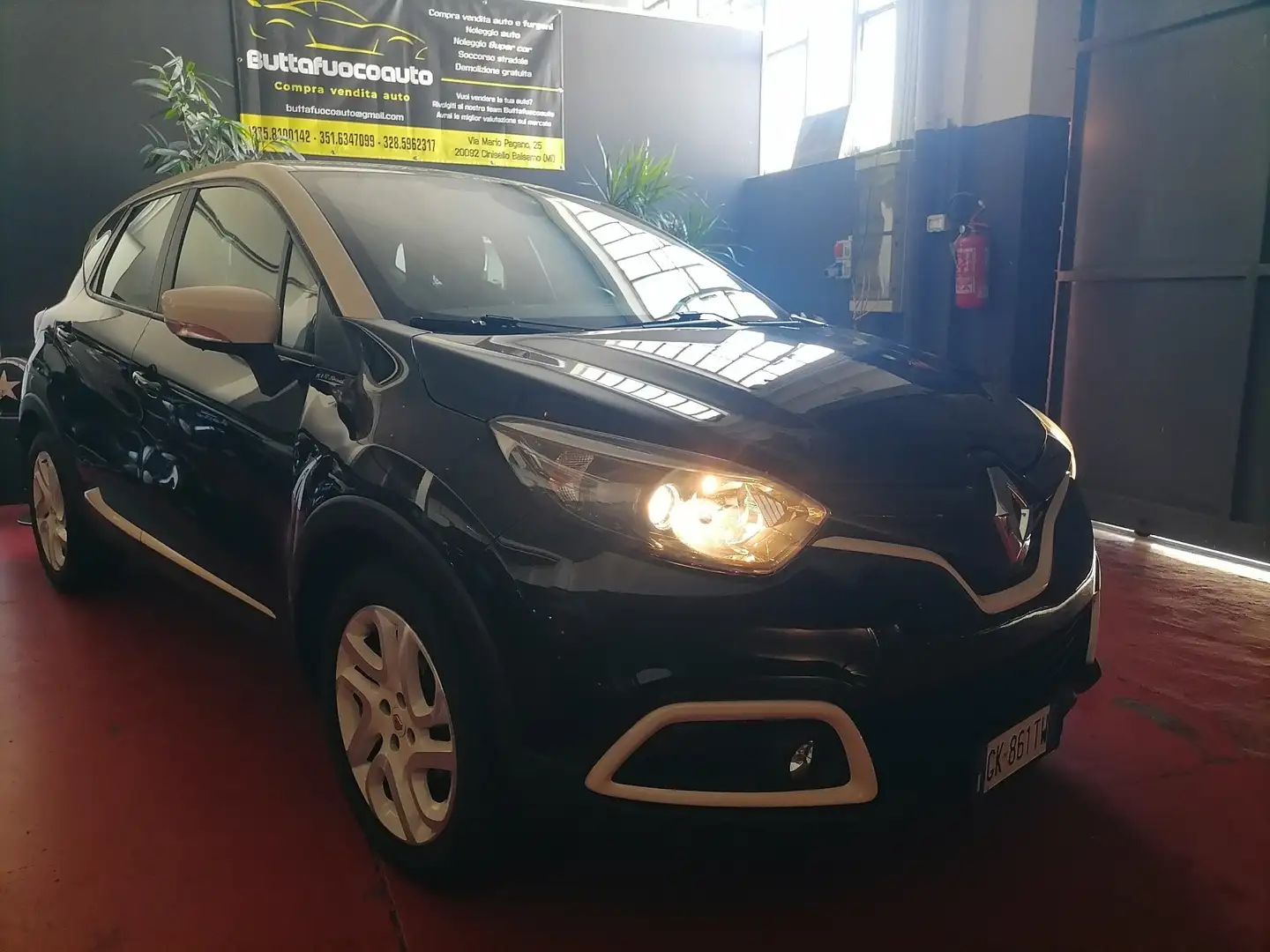 Renault Captur Captur I 2013 0.9 tce energy R-Link s Noir - 1