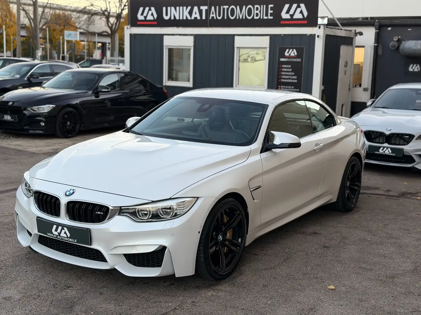 BMW M4 F83 "Lederpaket" "SZH" "360°" "Keramik" Weiß - 1