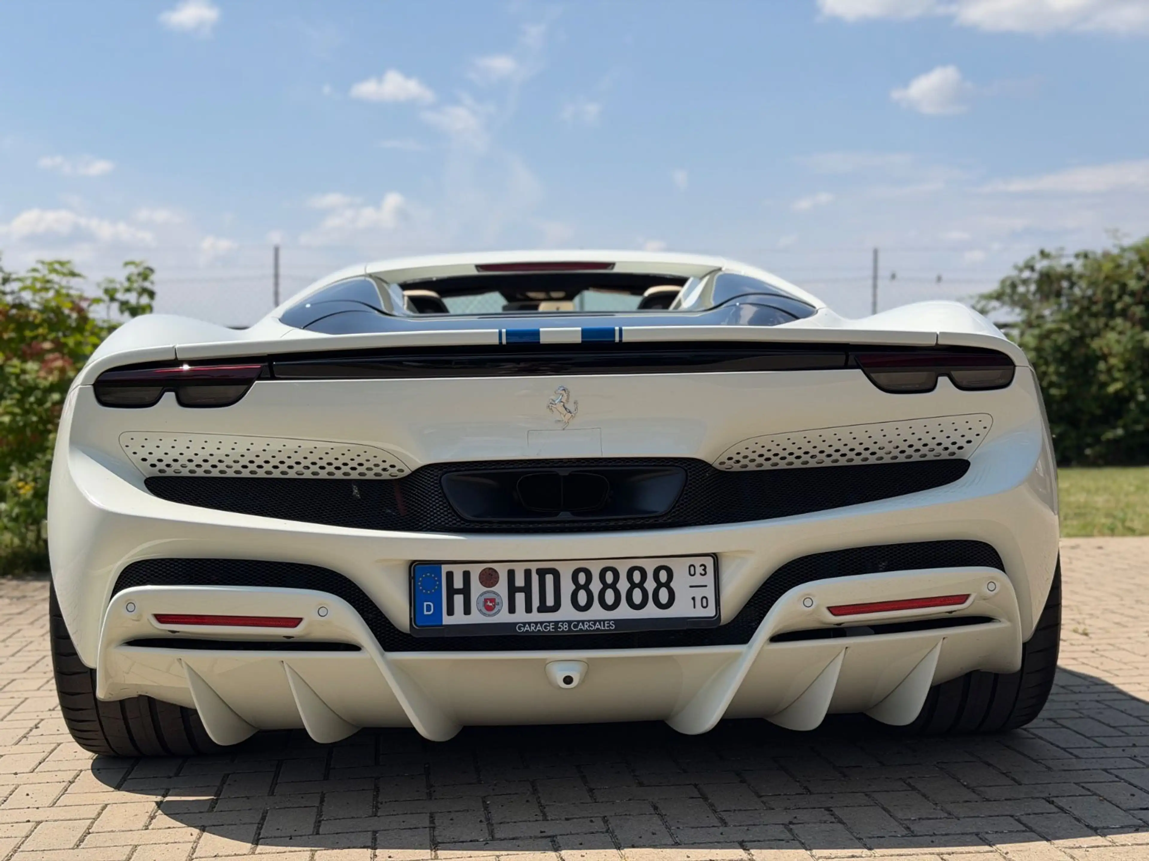 Ferrari 296 GTS /Novitec/Lift/360°/Daytona/Carbon/19% — photo 14