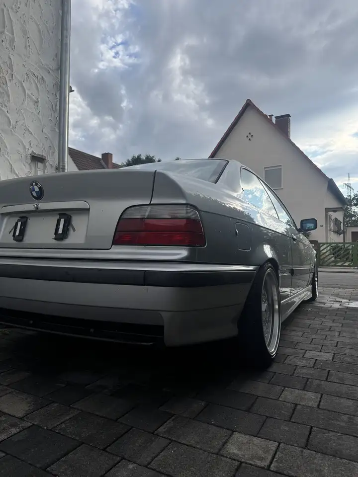 BMW 328i, foto 3