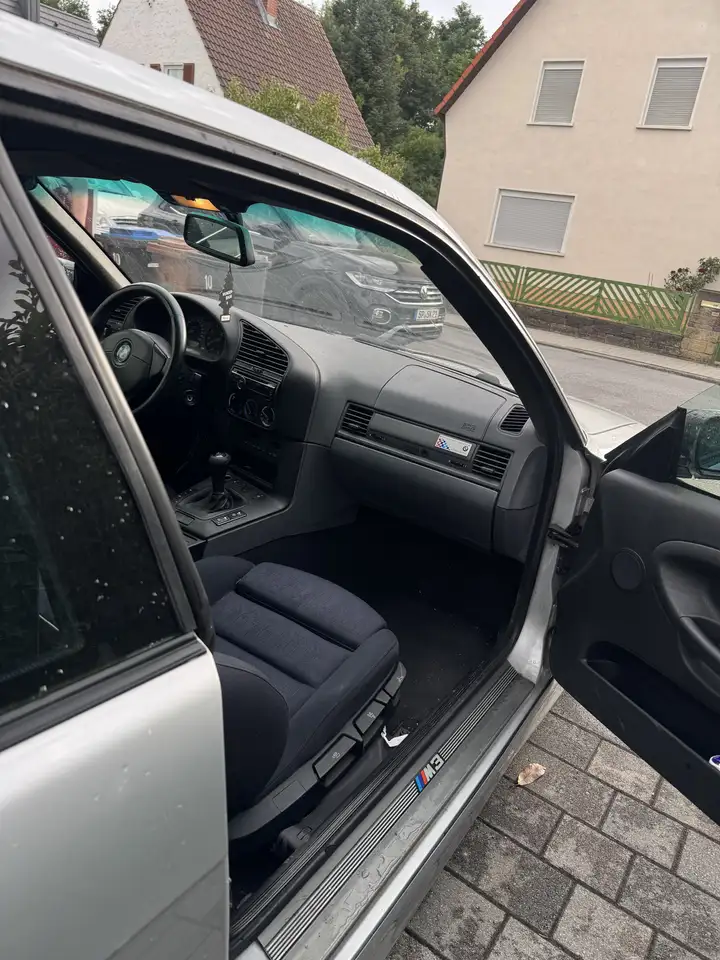 BMW 328i, foto 7