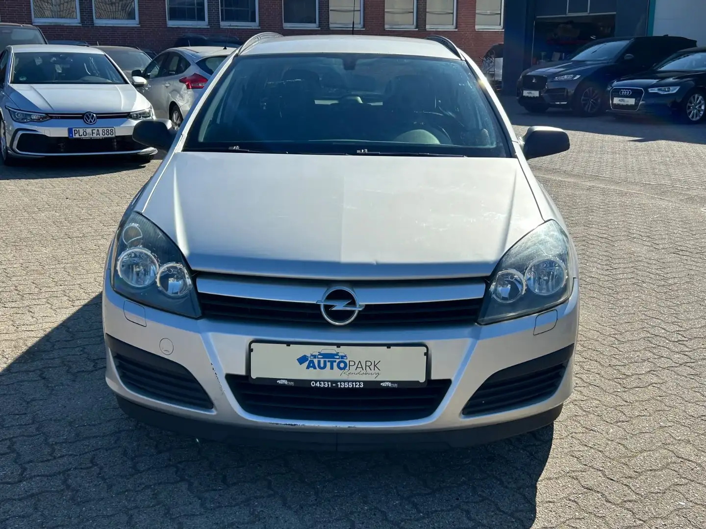 Opel Astra H Caravan Basis Silber - 2