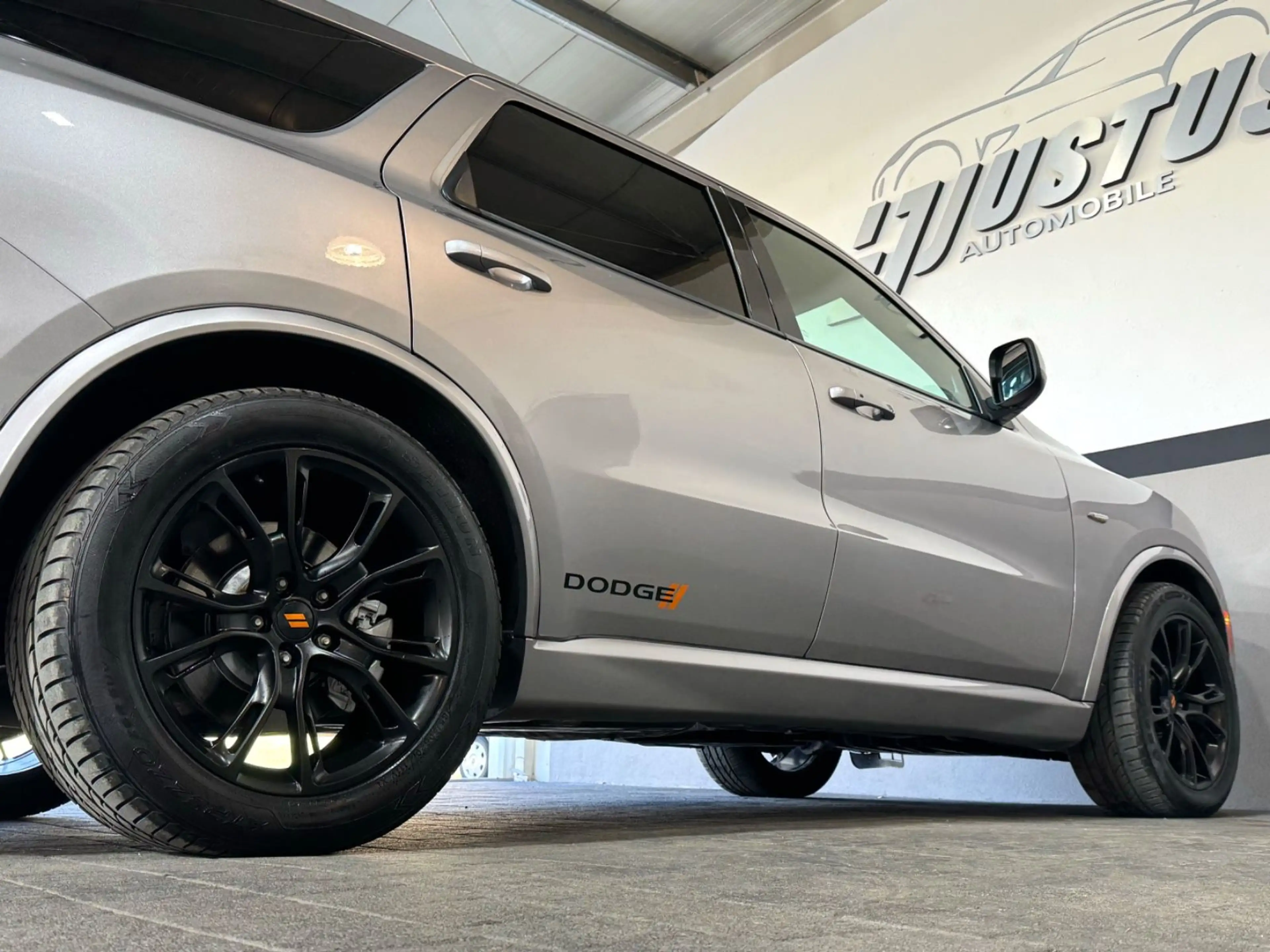 Dodge Durango 5.7 R/T/BRC GAS/AHK/4xSHZ/SBL/BTH/R20 — photo 8