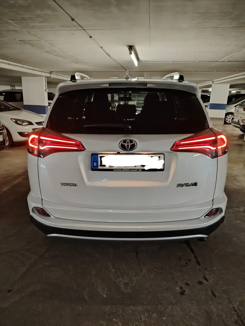 Toyota RAV 4 2.0 D-4D 4x2 Start-Stop Edition-S - 2