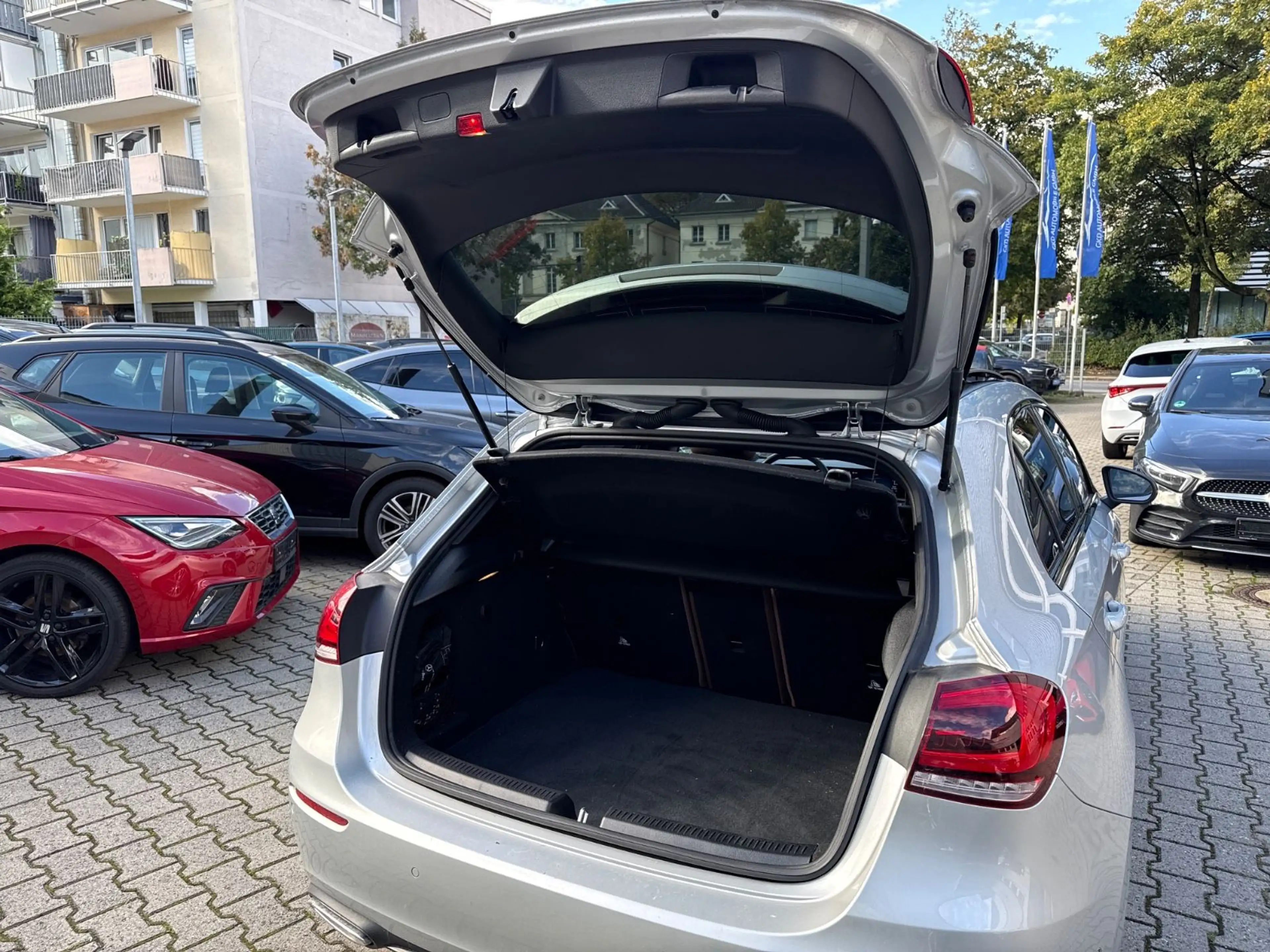 Mercedes-Benz A 200 A200 d Progressive*Night*Pano*Leder*Navi*Kamera* — photo 9