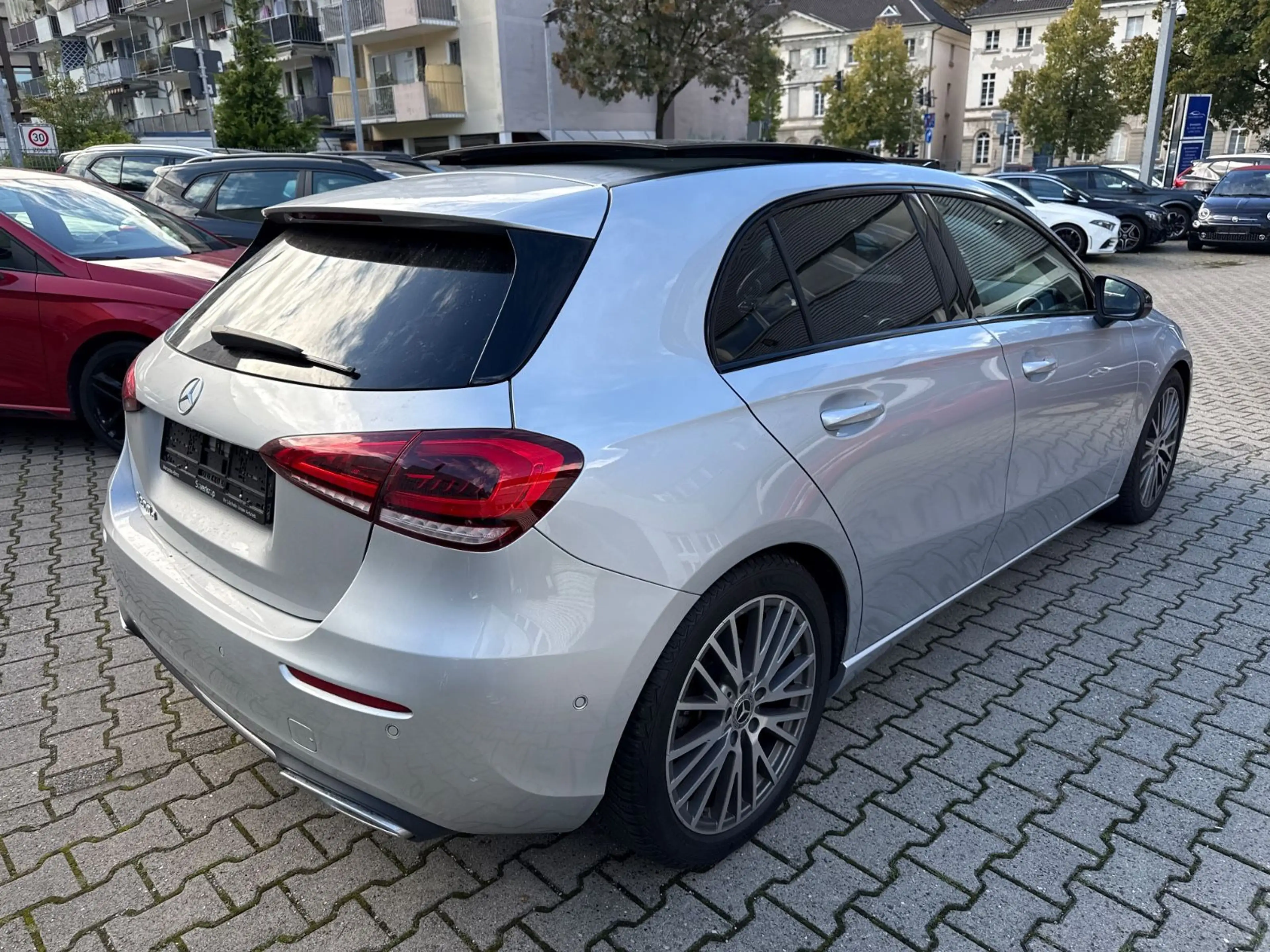 Mercedes-Benz A 200 A200 d Progressive*Night*Pano*Leder*Navi*Kamera* — photo 3