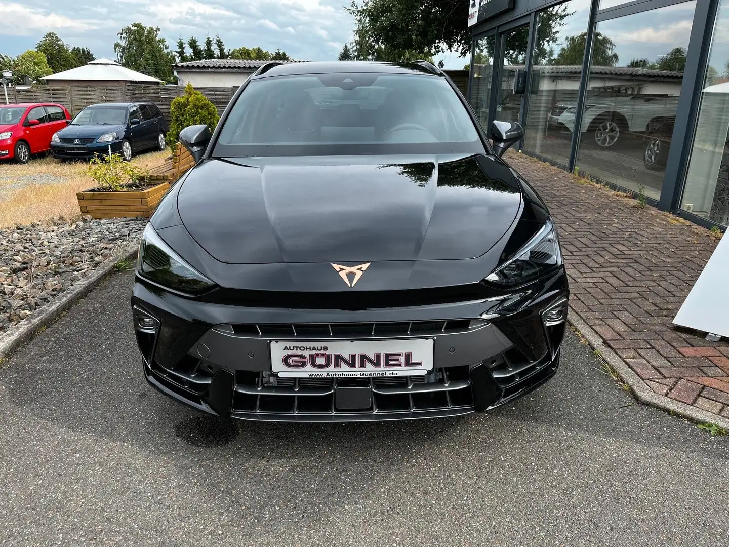 CUPRA Leon Sportstourer 2.0 TSI 245 kW 4Drive VZ AHK Noir - 2
