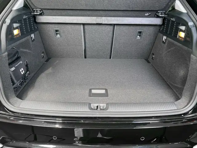 Audi Q2 view 10