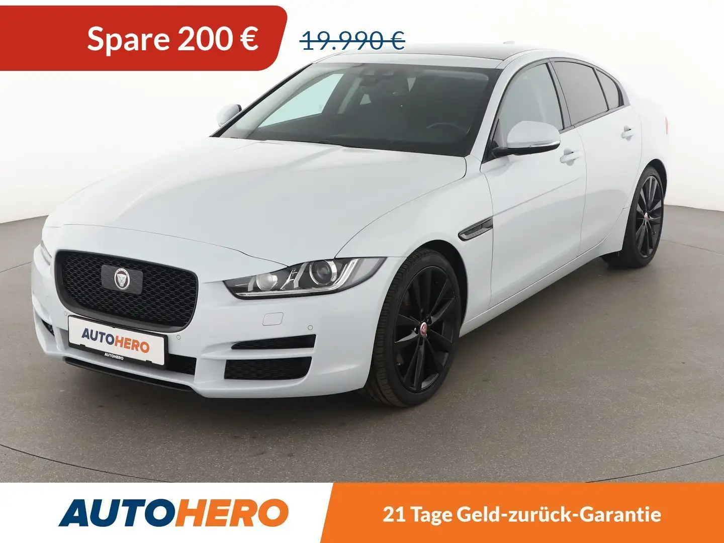 Jaguar XE 20d Portfolio Aut.*NAVI*BI-XENON*ACC*CAM*PDC*SHZ* Blanc - 1