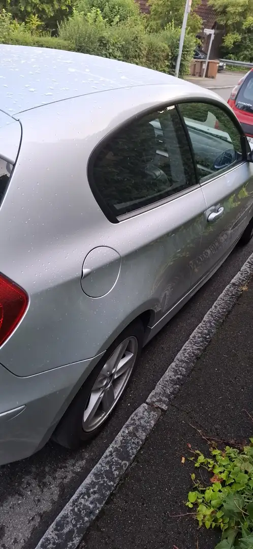 BMW 116 116i Grau - 2