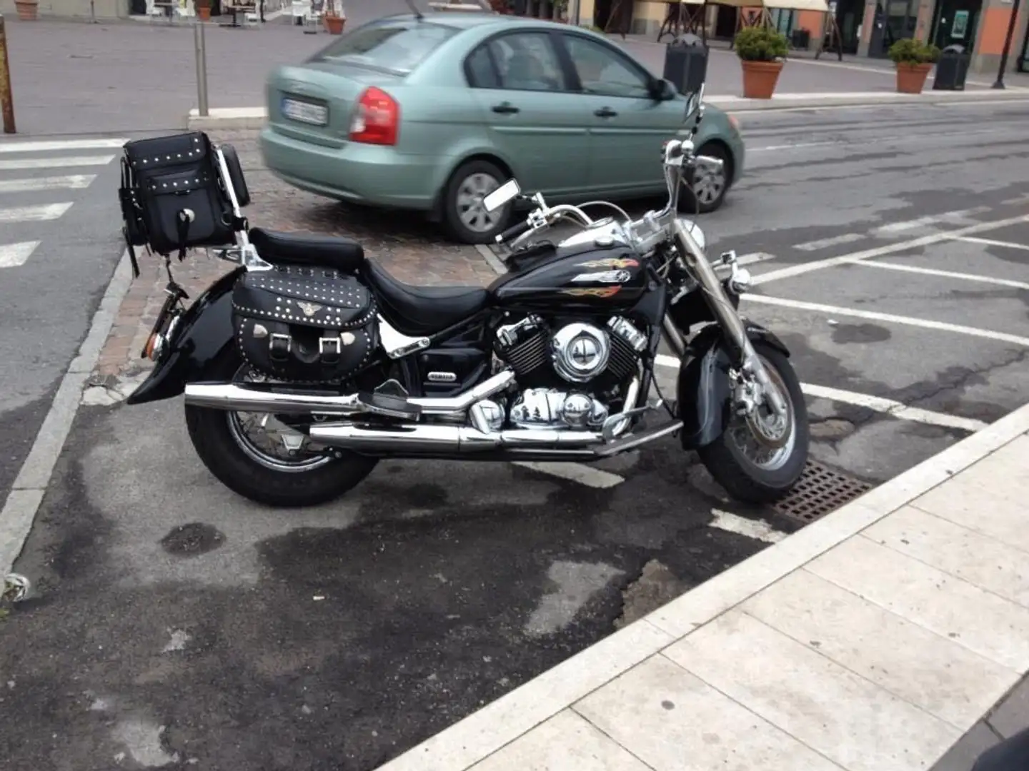 Yamaha XVS 650 Zwart - 1