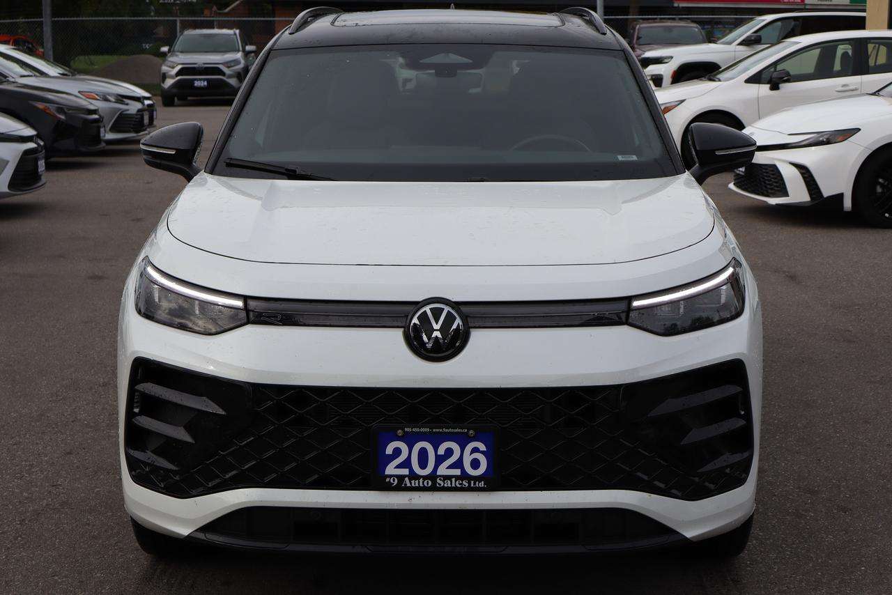 2026 Volkswagen Tiguan Comfortline R-Line Black Edition 4MOTION — photo 2