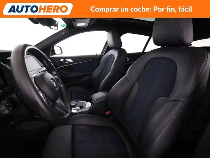 BMW Serie 1 2020, foto 11