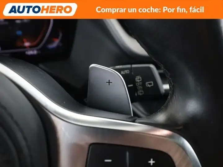 BMW Serie 1 2020, foto 33