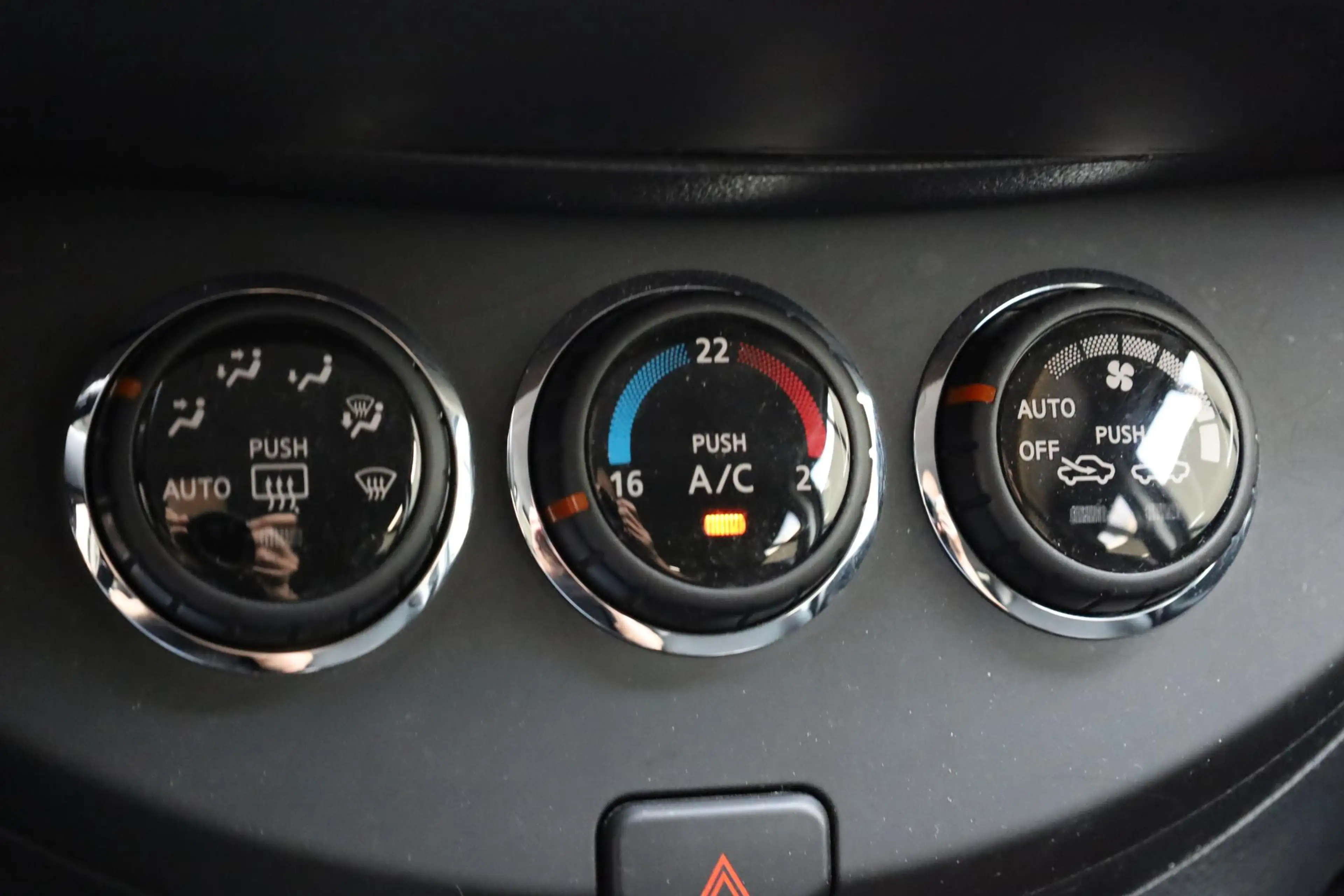 Nissan Note 1.4 Nickelodeon HALF-LEER CRUISE BLUETOOTH CLIMA E — photo 17