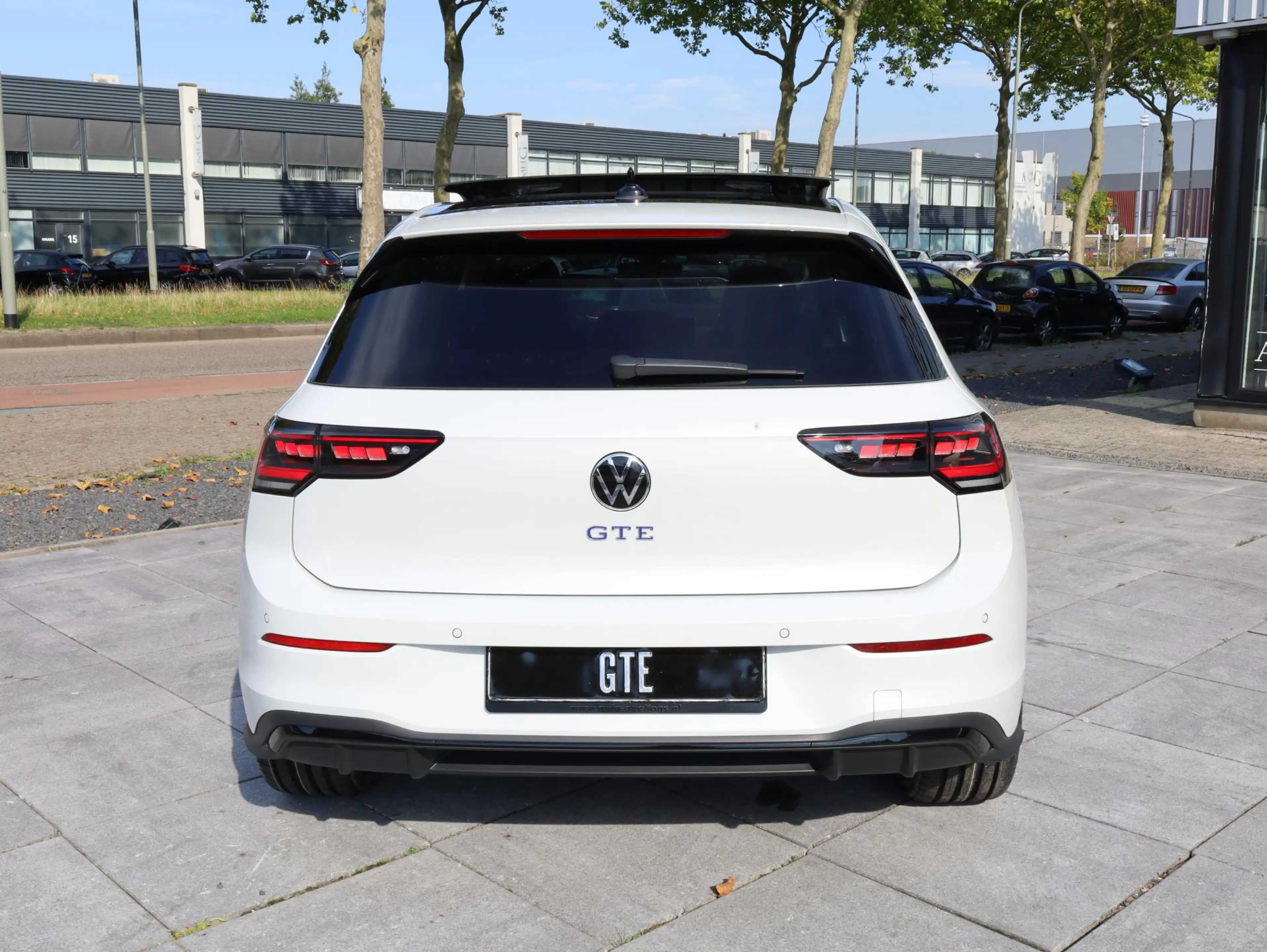 Volkswagen Golf GTE 1.5 eHybrid 272PK | Panodak | Leer | 19"Inch | Bla — photo 4