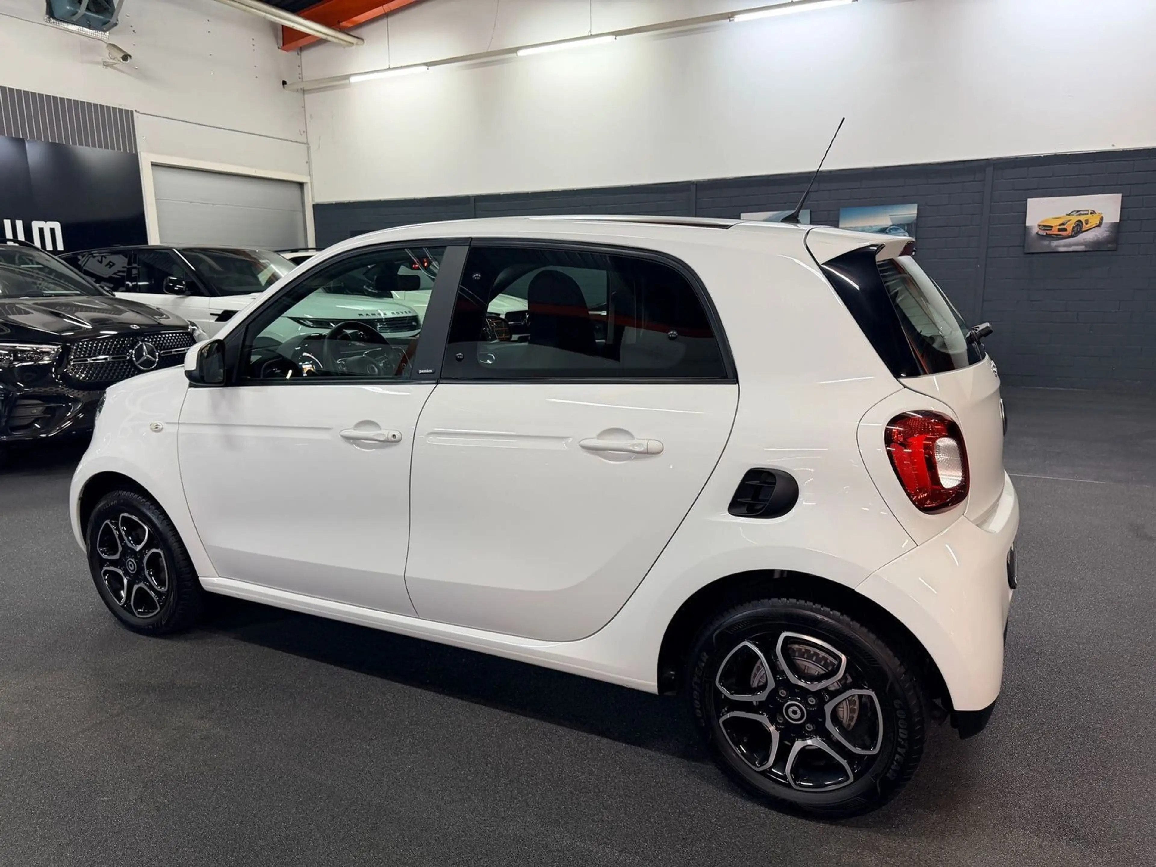 smart forFour forFour passion 66 kW cool&Audio/Panorama/Klim — photo 8