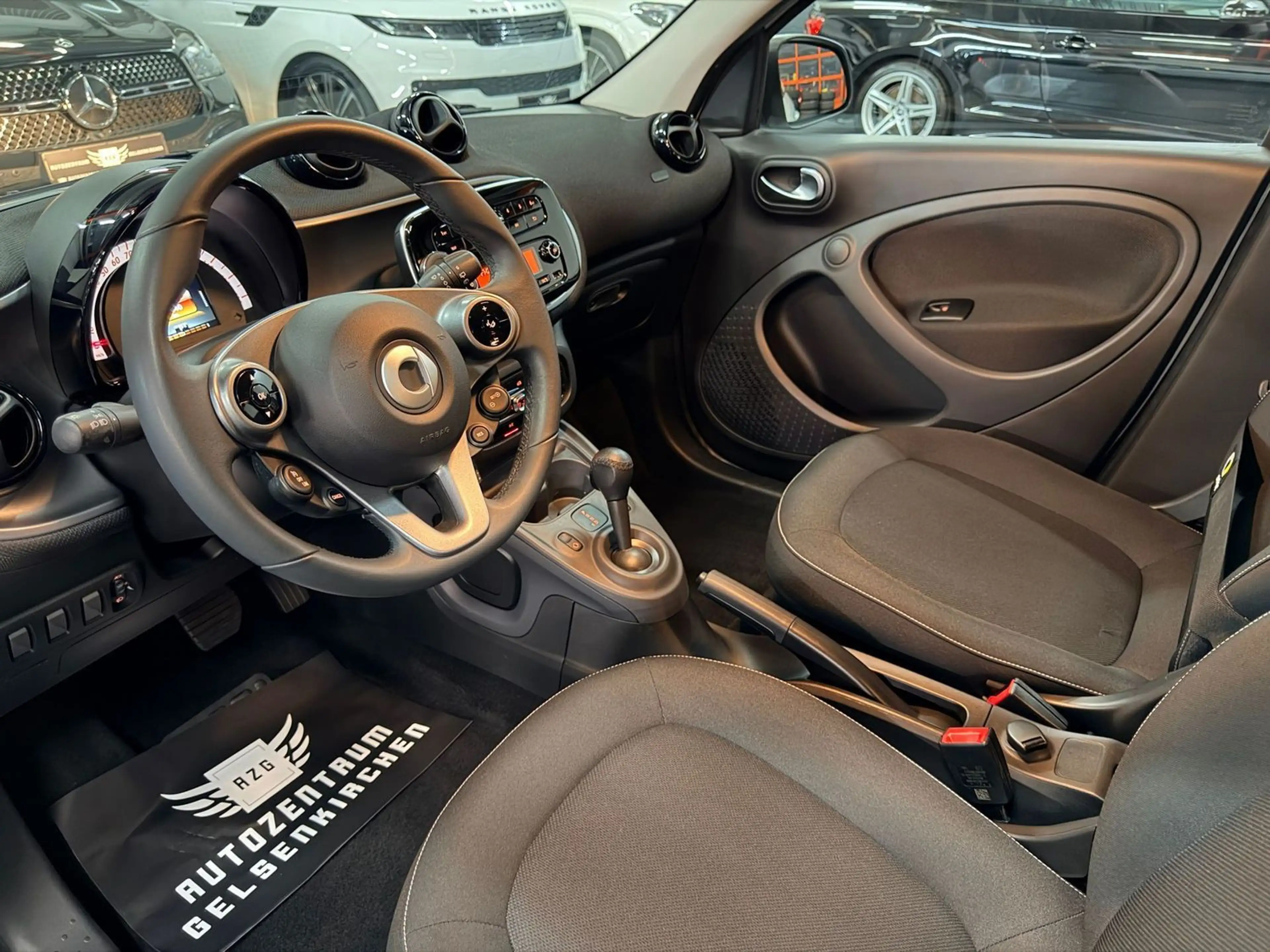 smart forFour forFour passion 66 kW cool&Audio/Panorama/Klim — photo 14