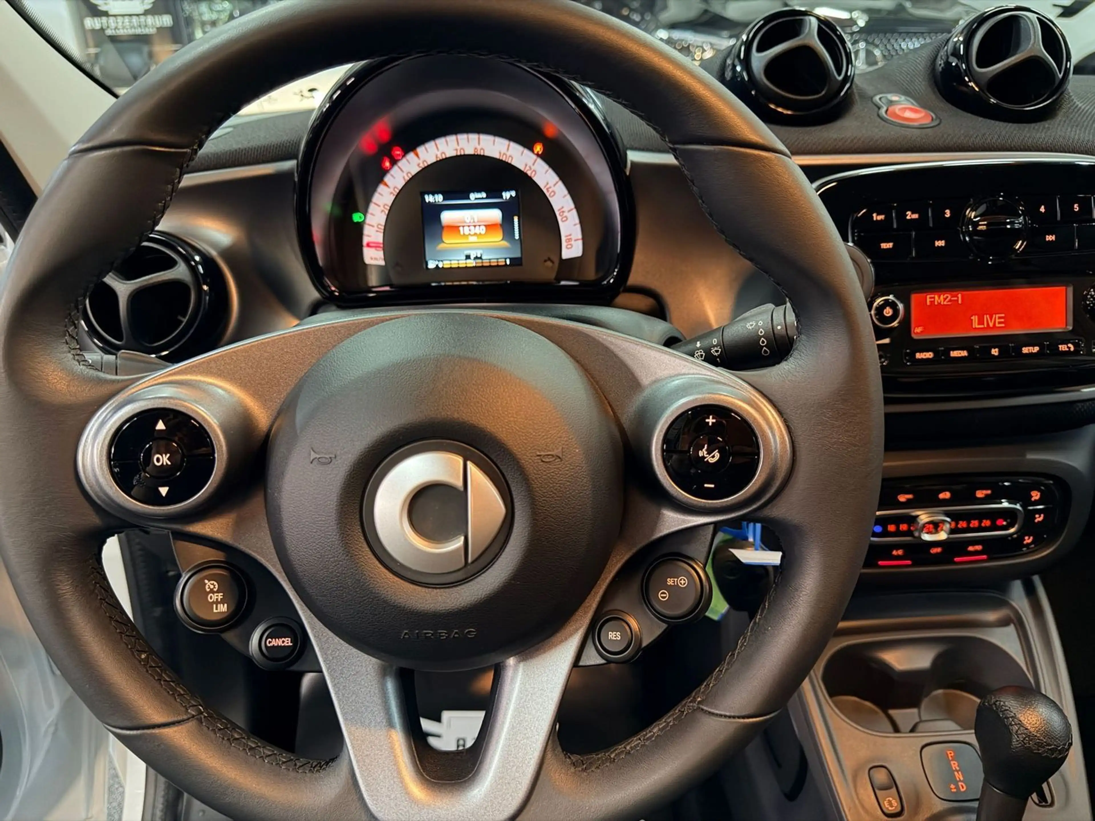 smart forFour forFour passion 66 kW cool&Audio/Panorama/Klim — photo 15