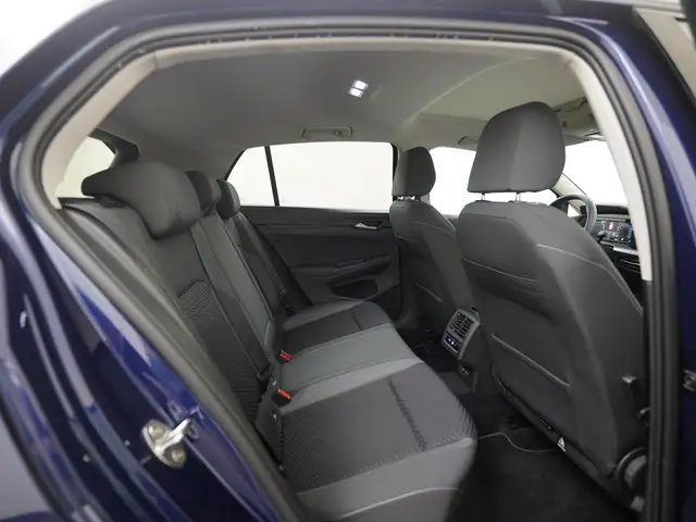 Volkswagen Golf view 26