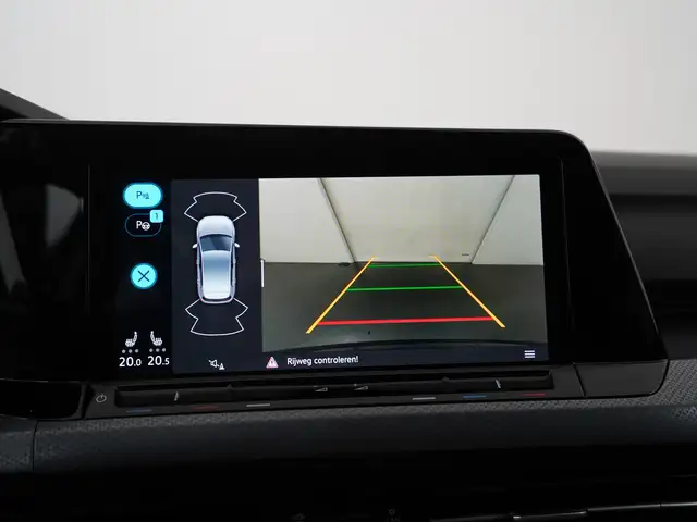 Volkswagen Golf view 21