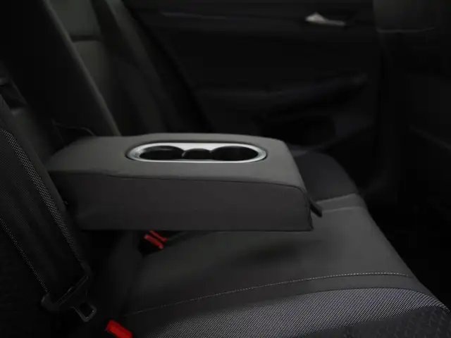 Volkswagen Golf view 28