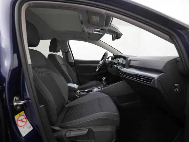 Volkswagen Golf view 3