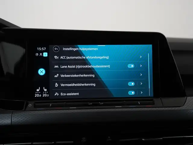 Volkswagen Golf view 19