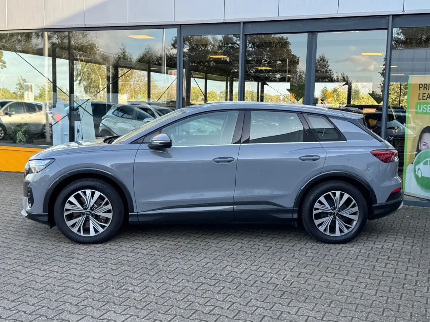 Audi Q4 e-tron 40 204 pk  77 kWh - stoelverwarming - incl. set or Gris - 2