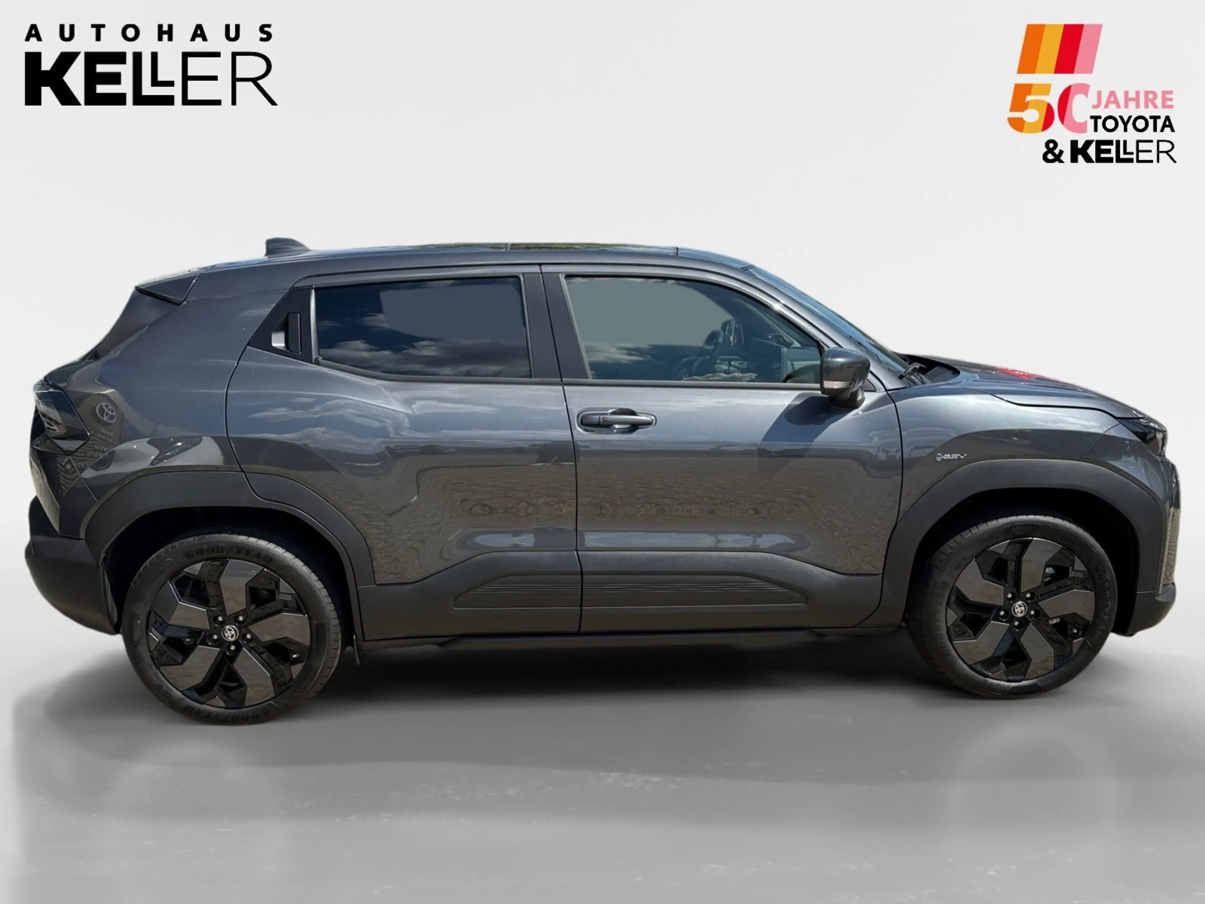 Toyota Urban Cruiser BEV 4x2 Lounge 128 kW 360 ACC AUT — photo 6